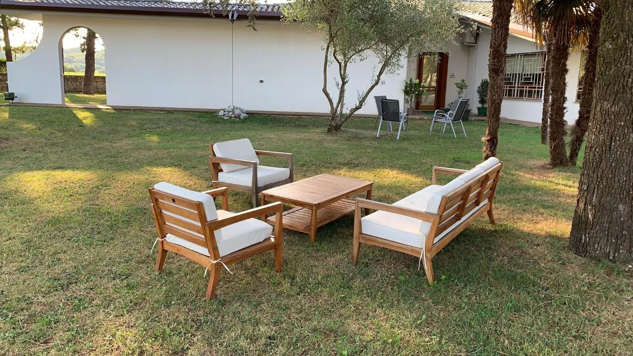 Garden in B & B Chic