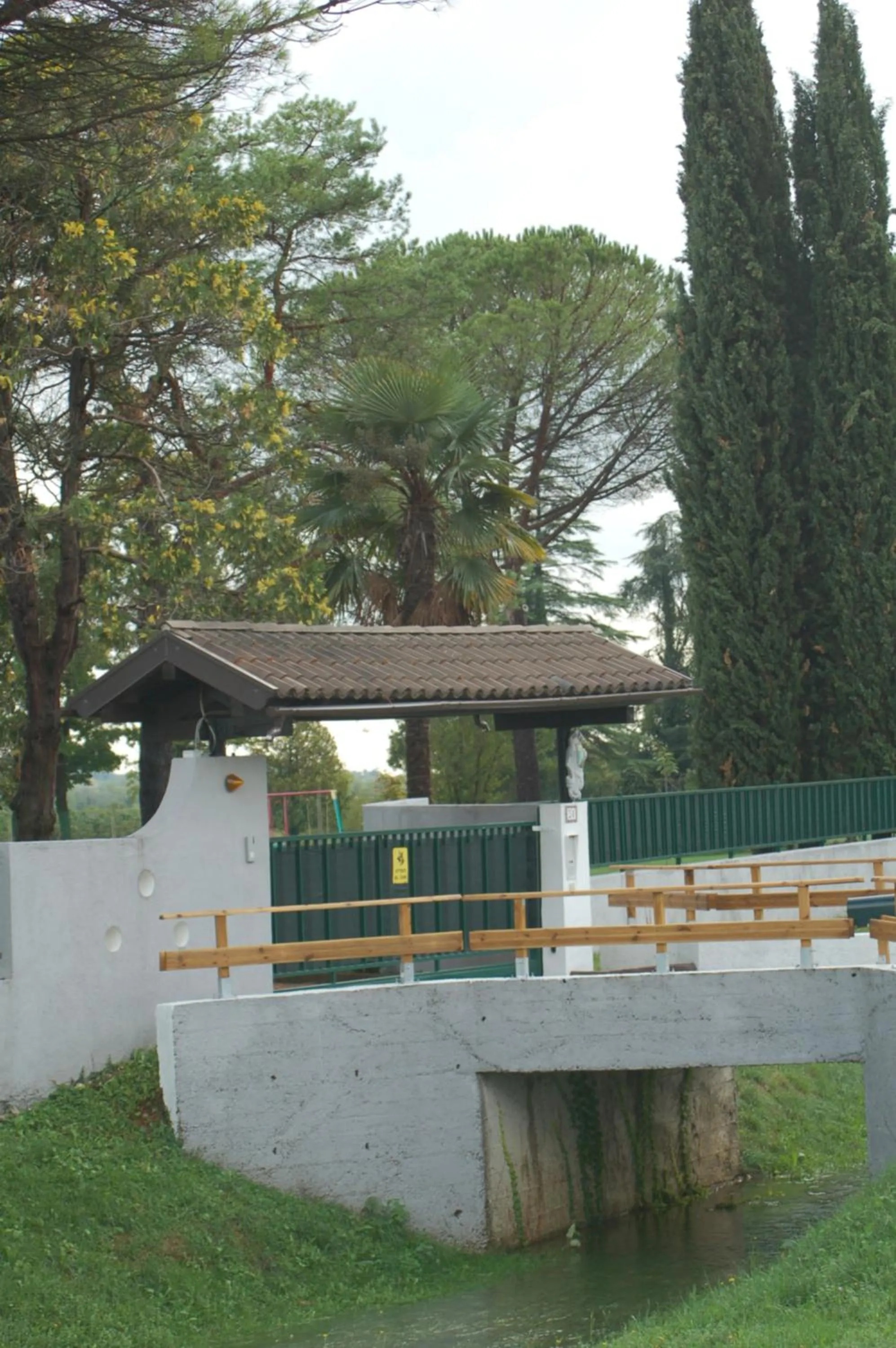 Property building in B & B Chic