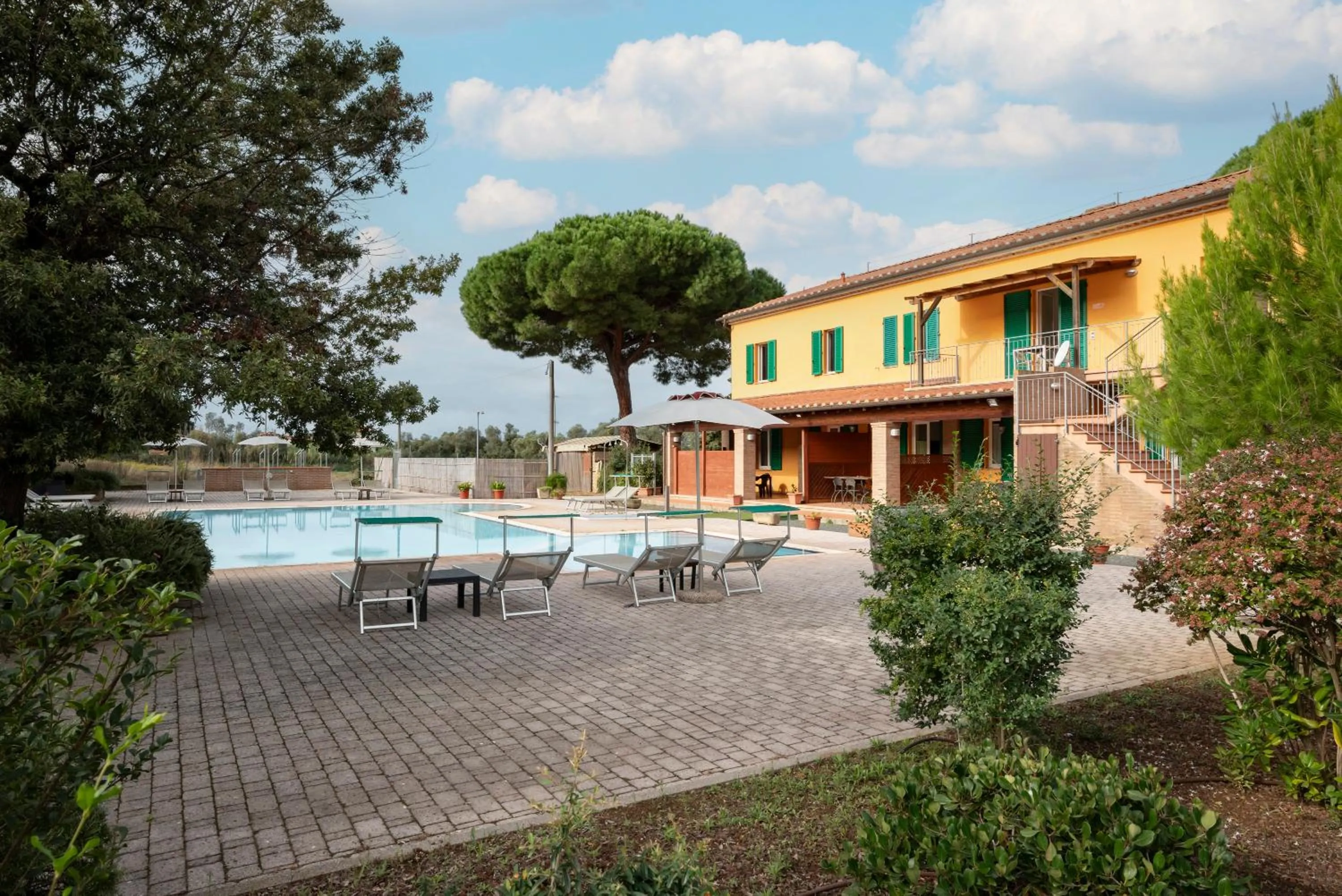 Pool view in Ombra Verde Residence e B&B