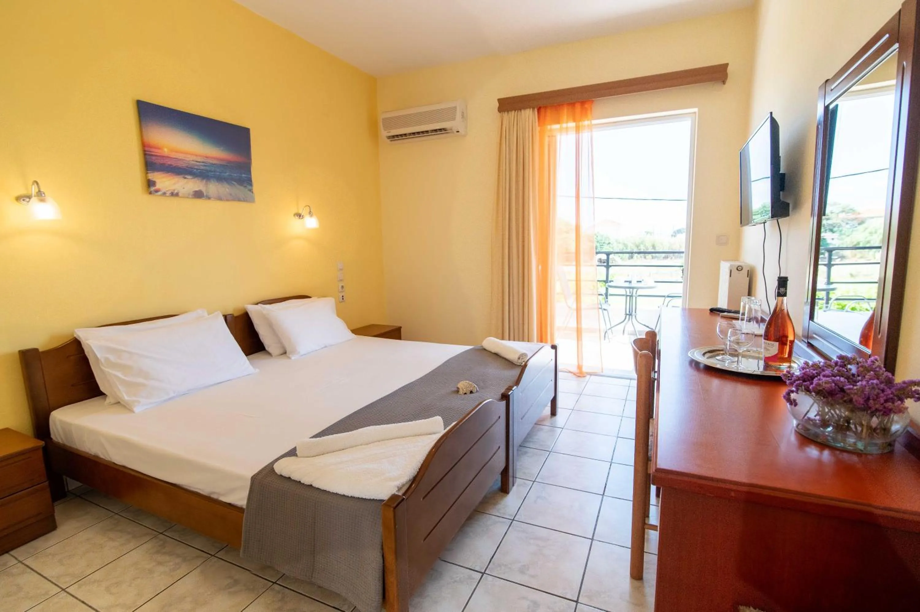 Photo of the whole room in Iraklis Hotel