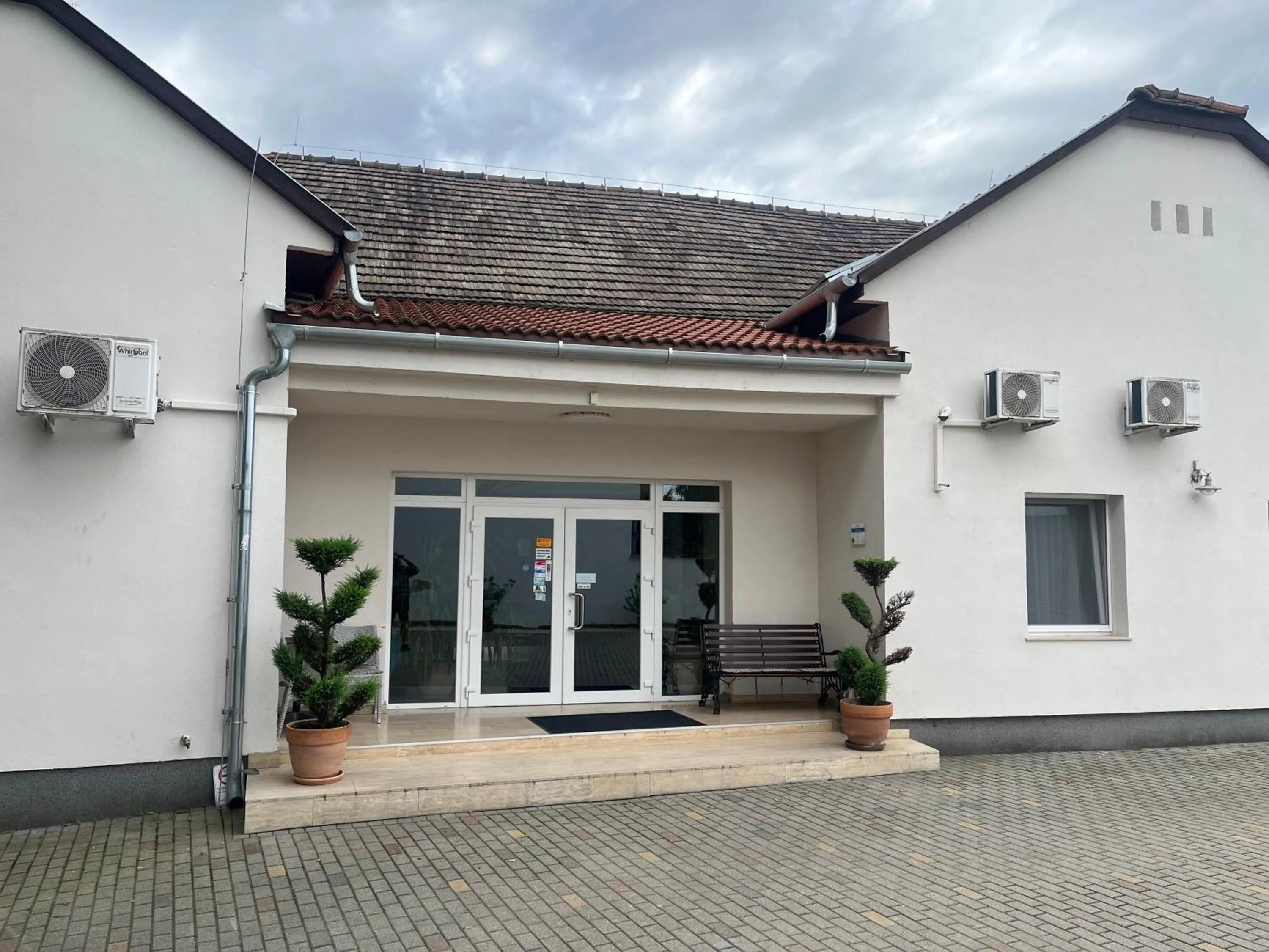 Property building in Vácz Hotel