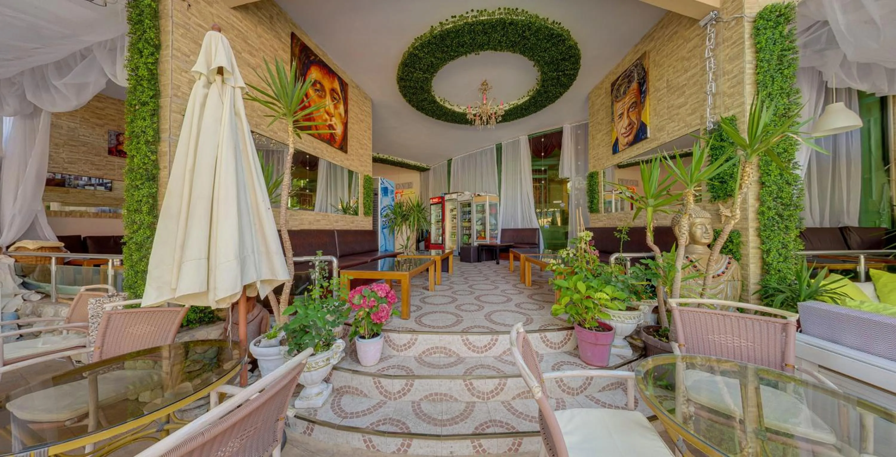 Lounge or bar in Mena Palace Hotel - All Inclusive