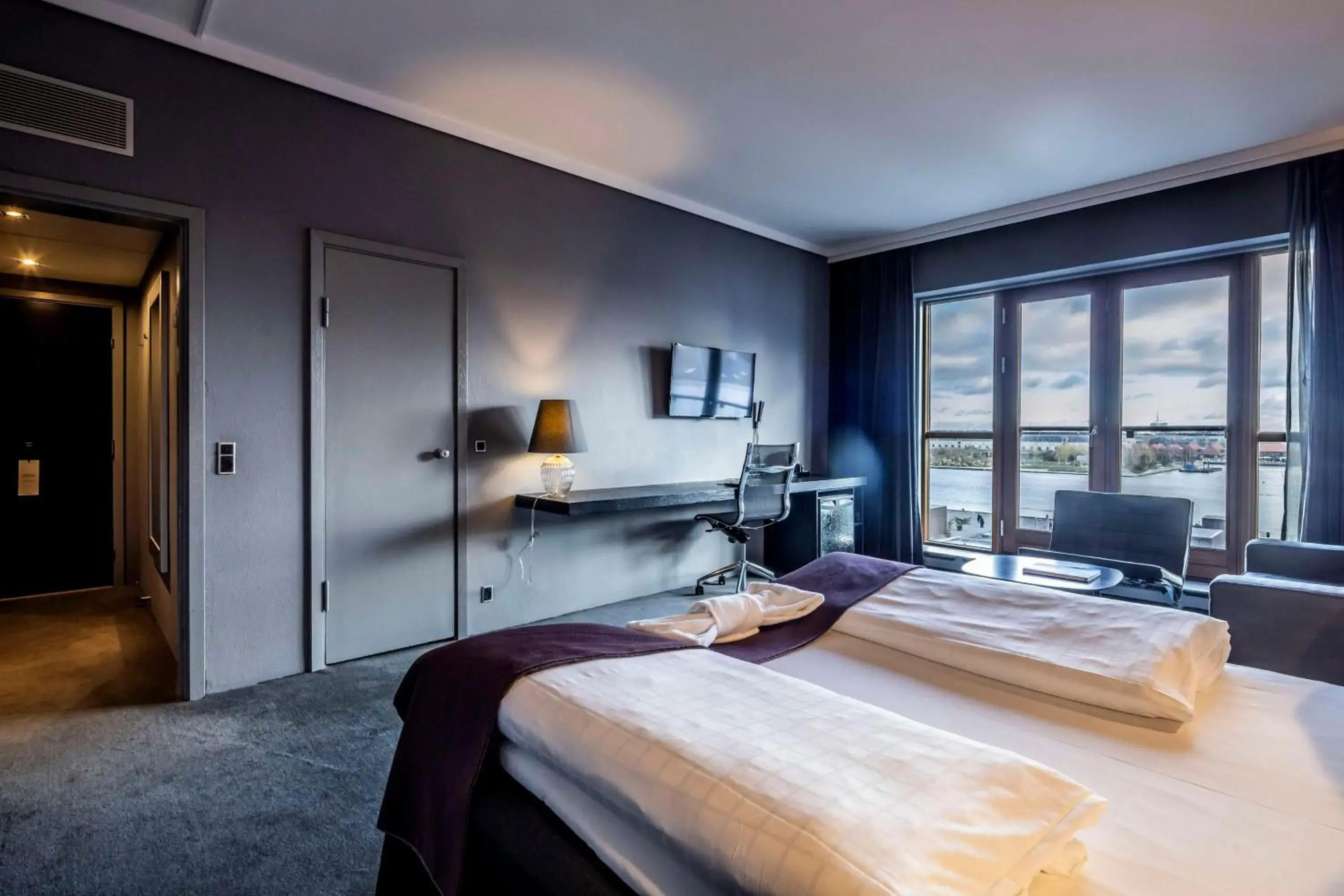 Bedroom, Bed in Scandic Front Bedroom, Bed in Scandic Front