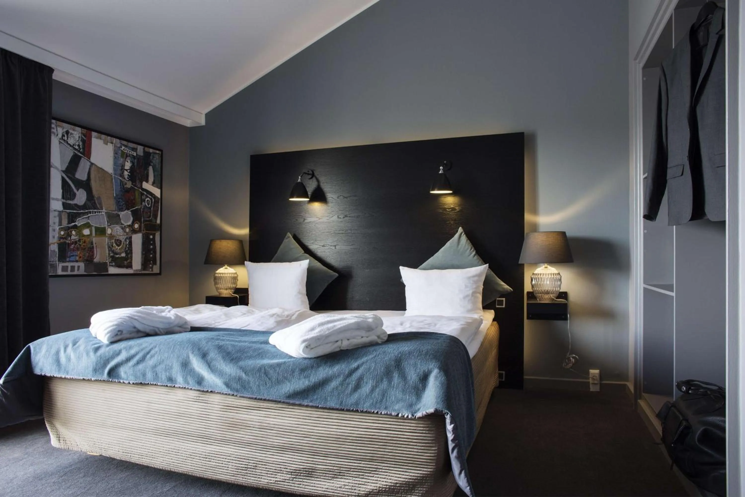 Bedroom, Bed in Scandic Front