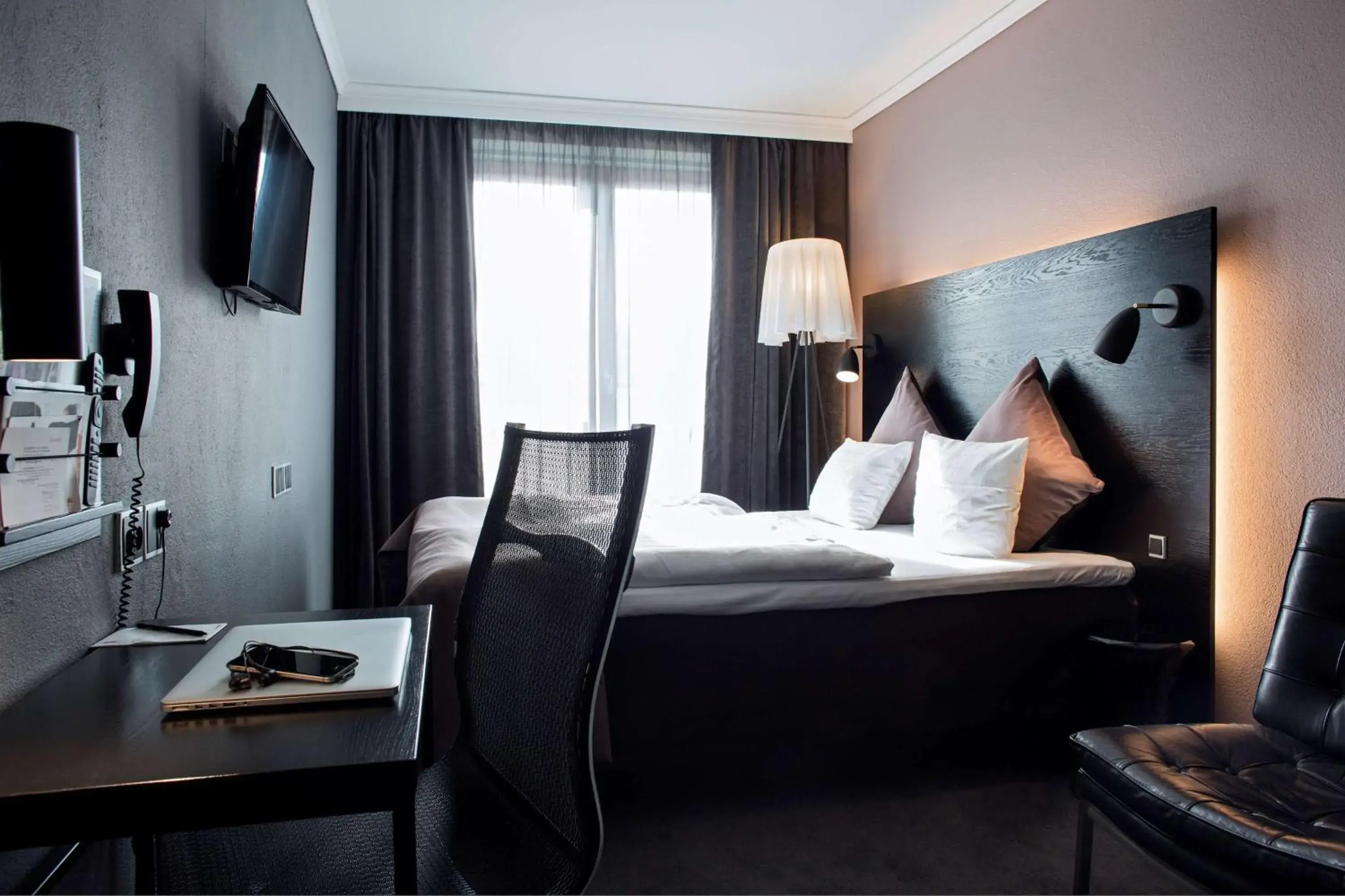 Bedroom, Bed in Scandic Front Bedroom, Bed in Scandic Front
