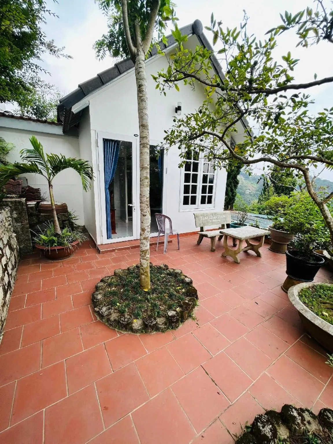 Property building in Dieu Thong Hotel