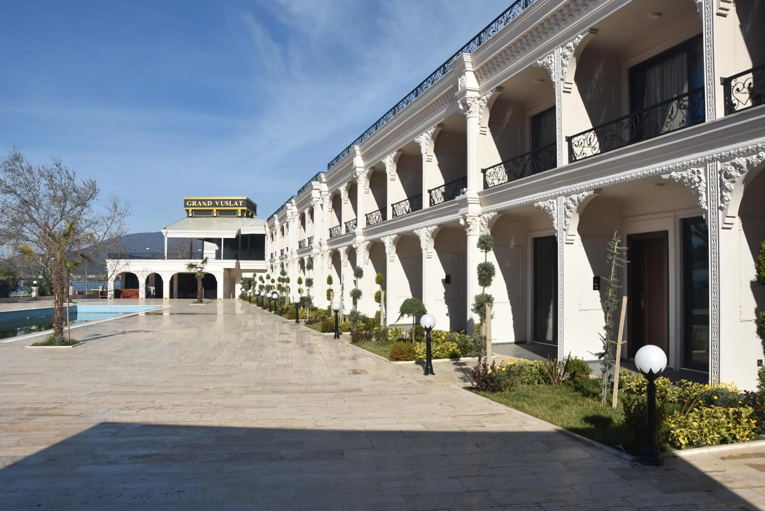 Property building in Grand Vuslat Erdek