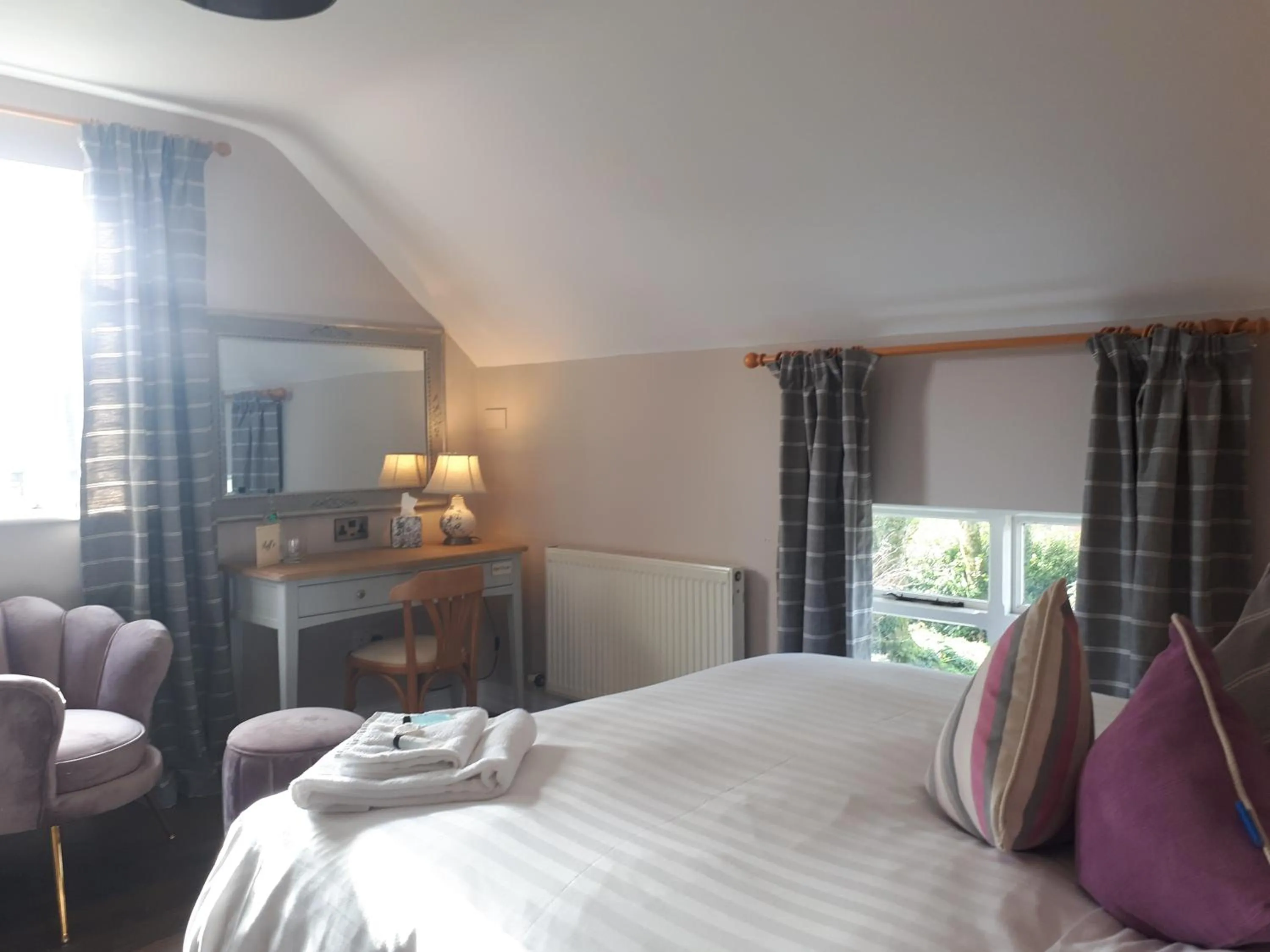 Photo of the whole room, Bed in Rolfs Country House