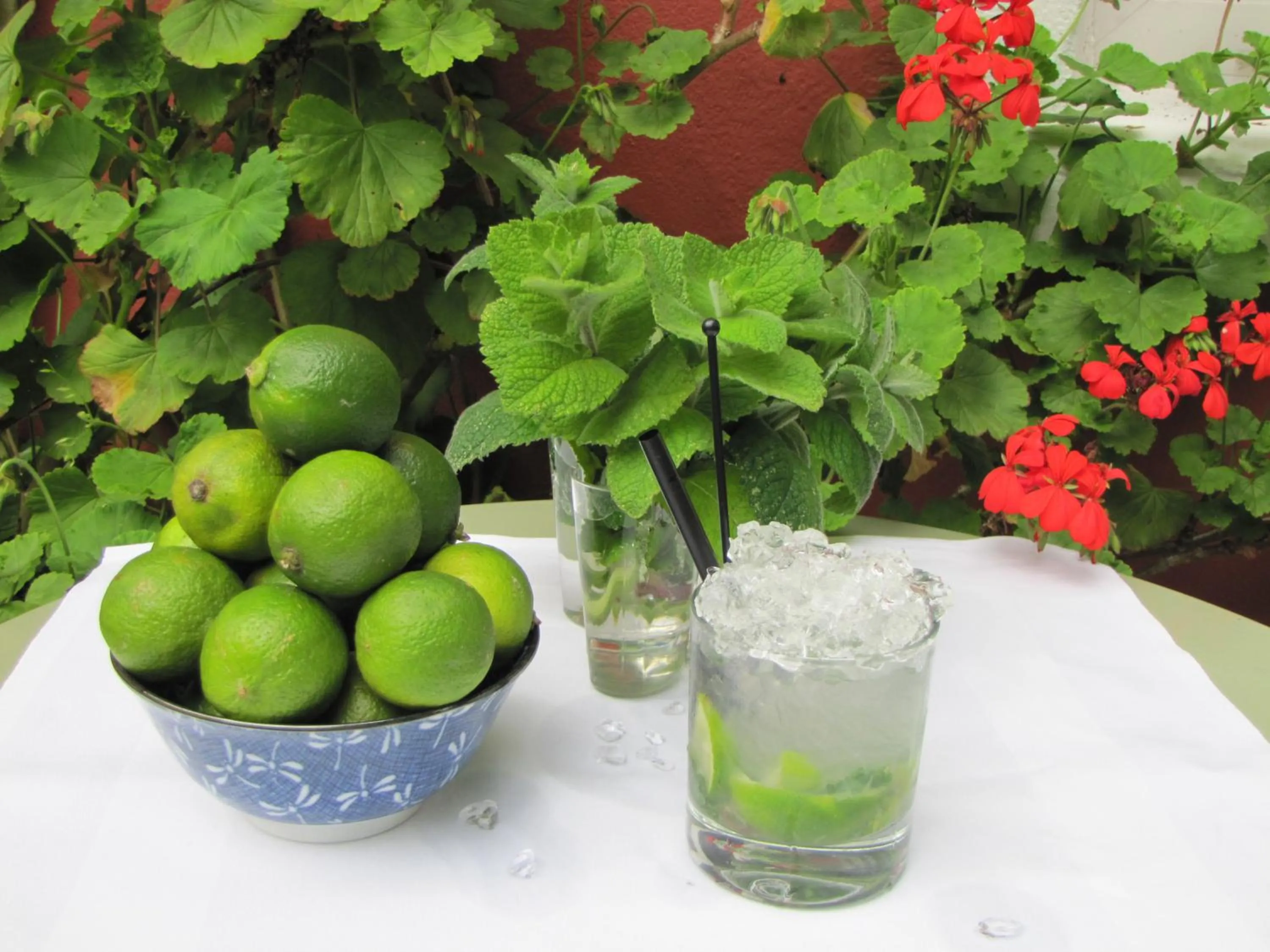 Drinks in Rolfs Country House