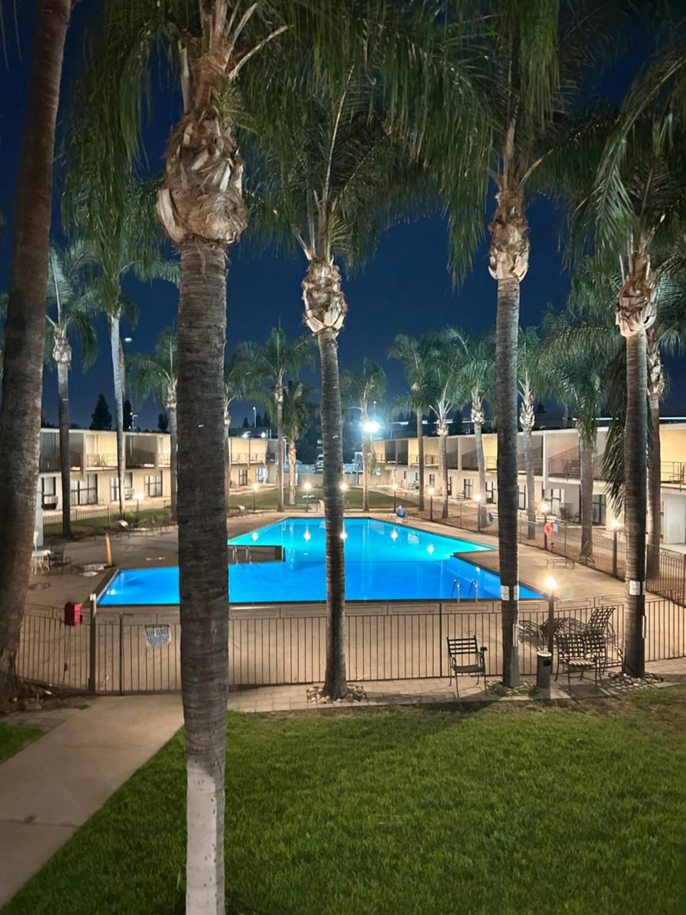 Swimming pool in Valley Inn