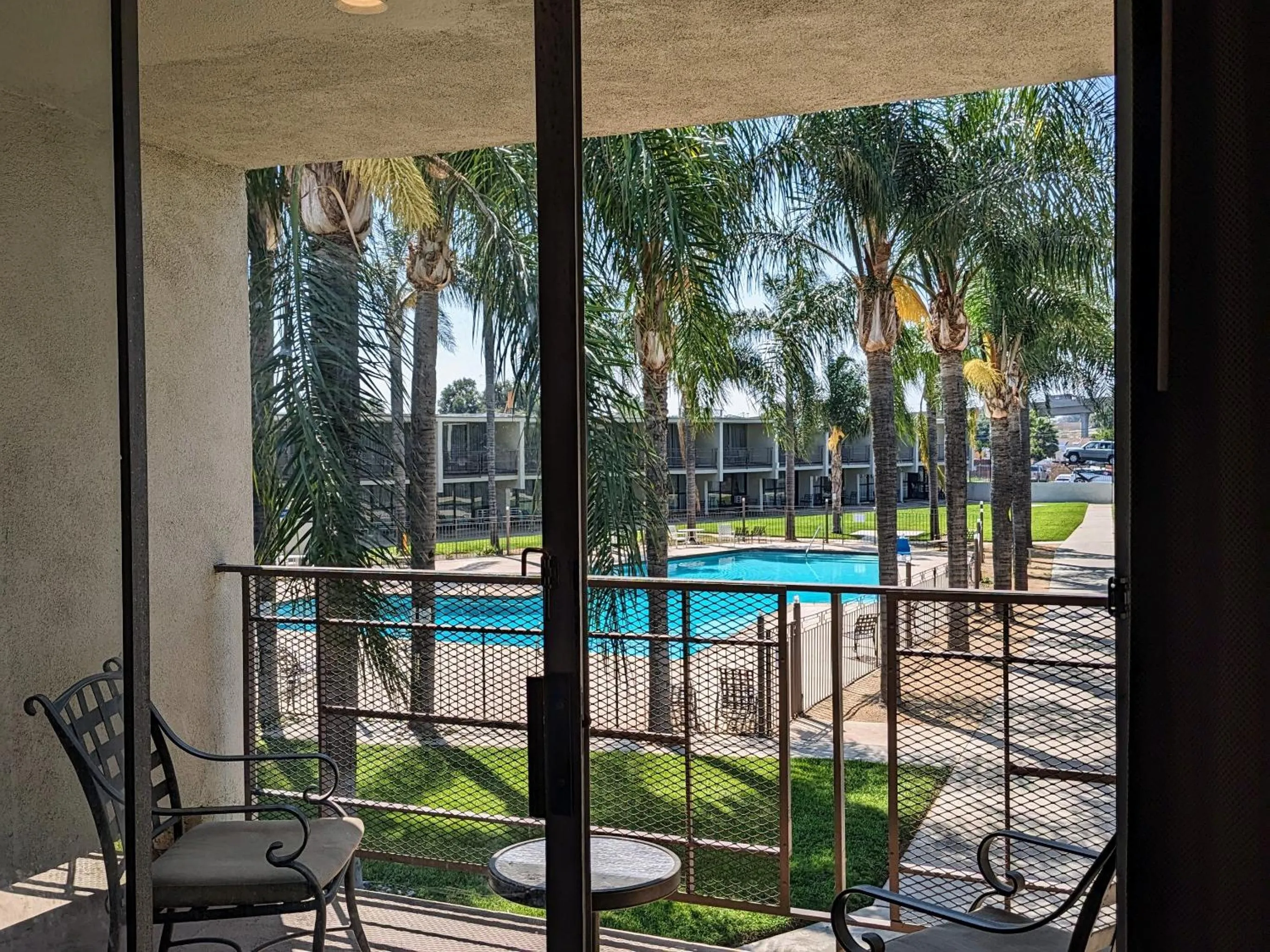Swimming pool in Valley Inn