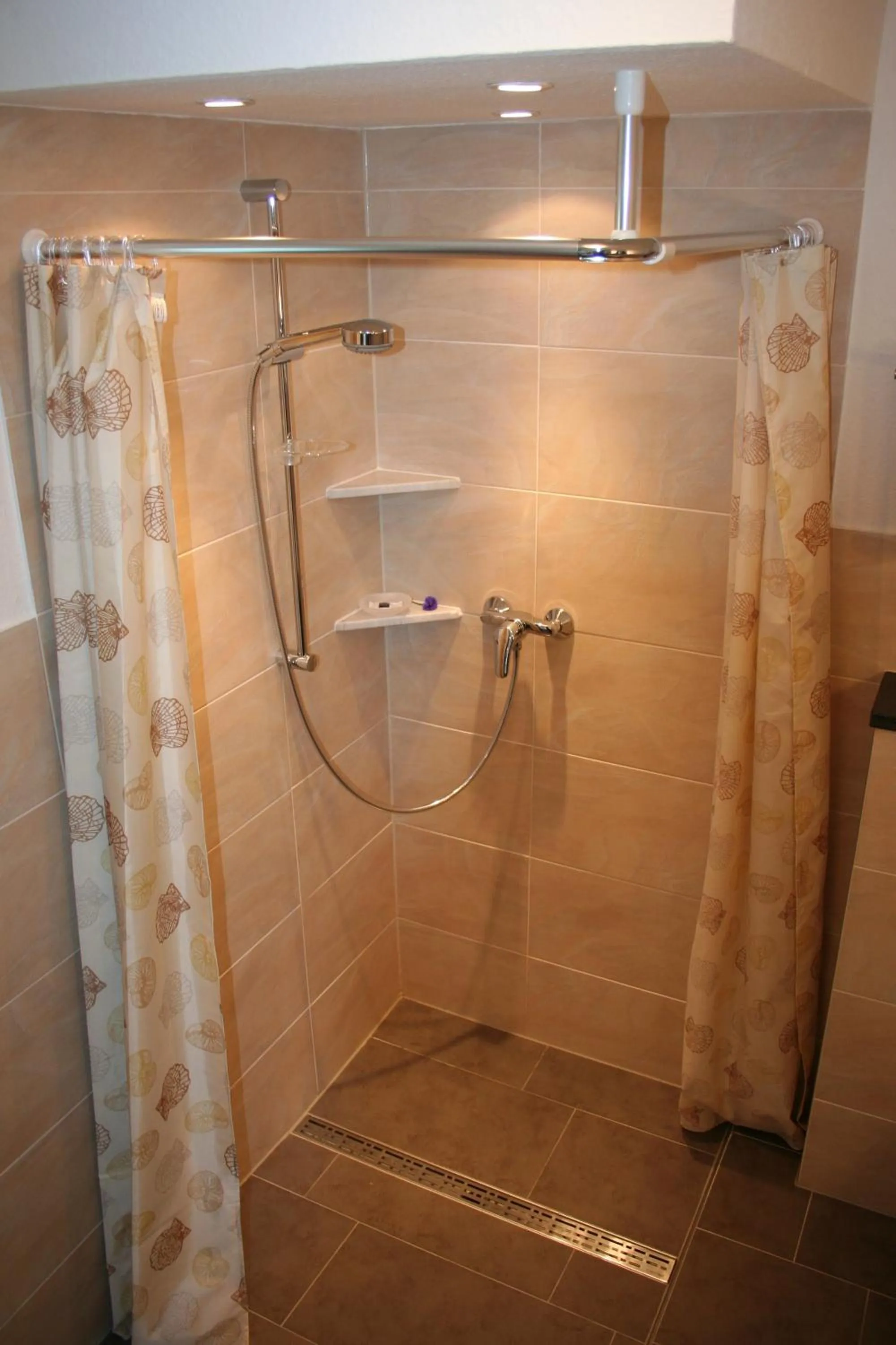 Shower in Hotel Villa Undine