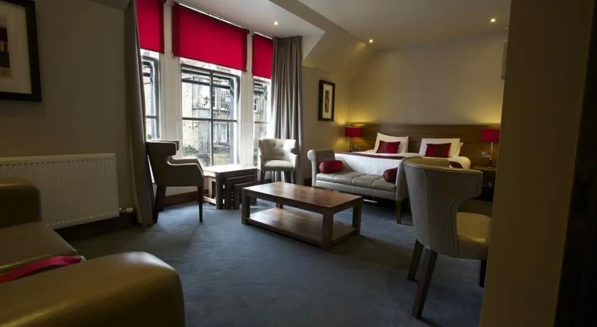 Photo of the whole room, Bed in Orocco Pier