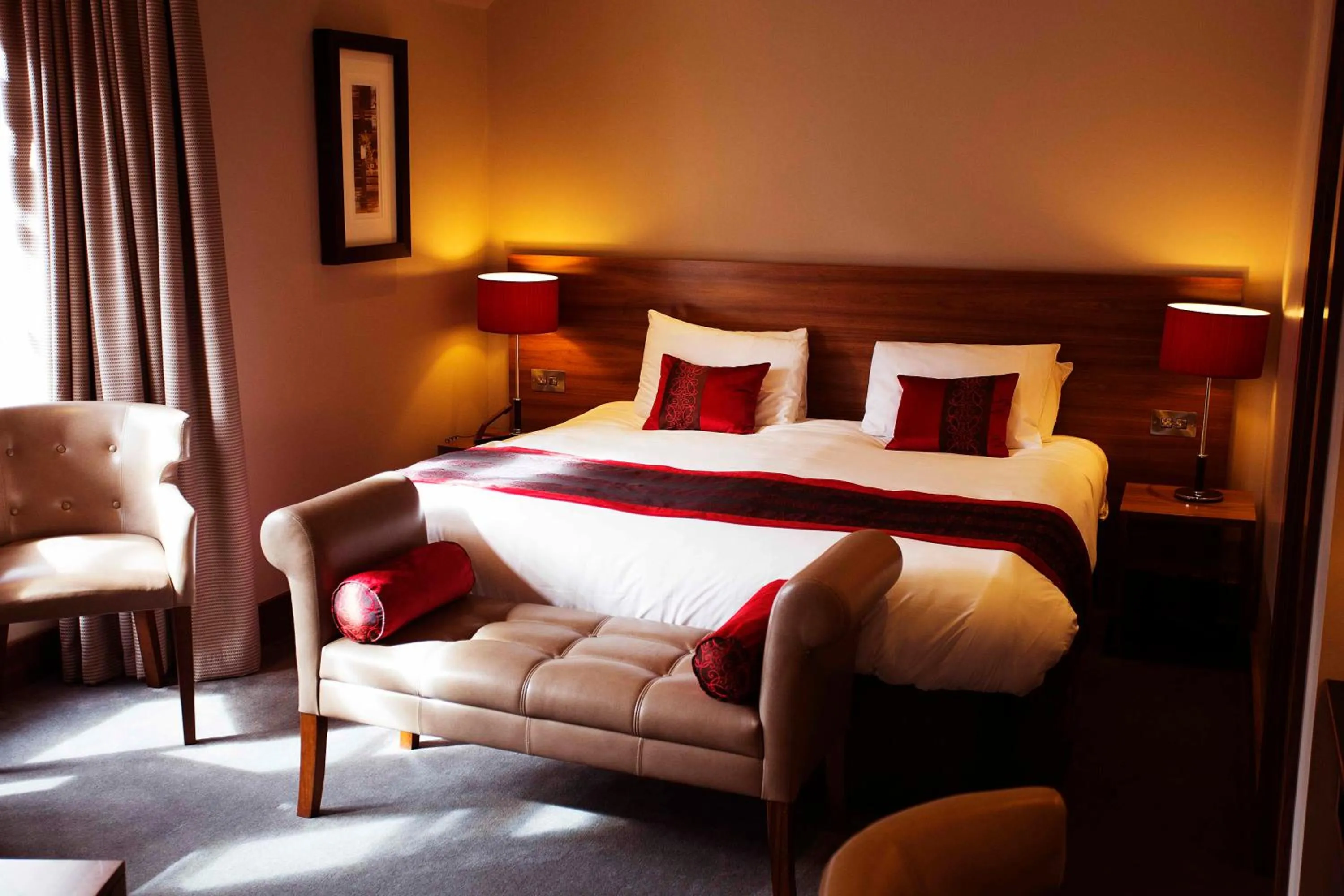 Photo of the whole room, Bed in Orocco Pier