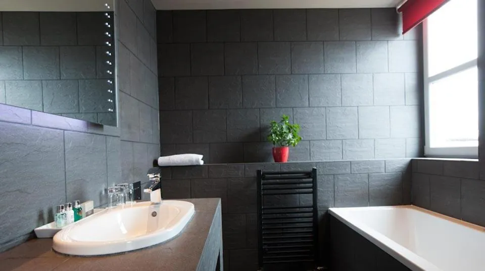 Bathroom in Orocco Pier