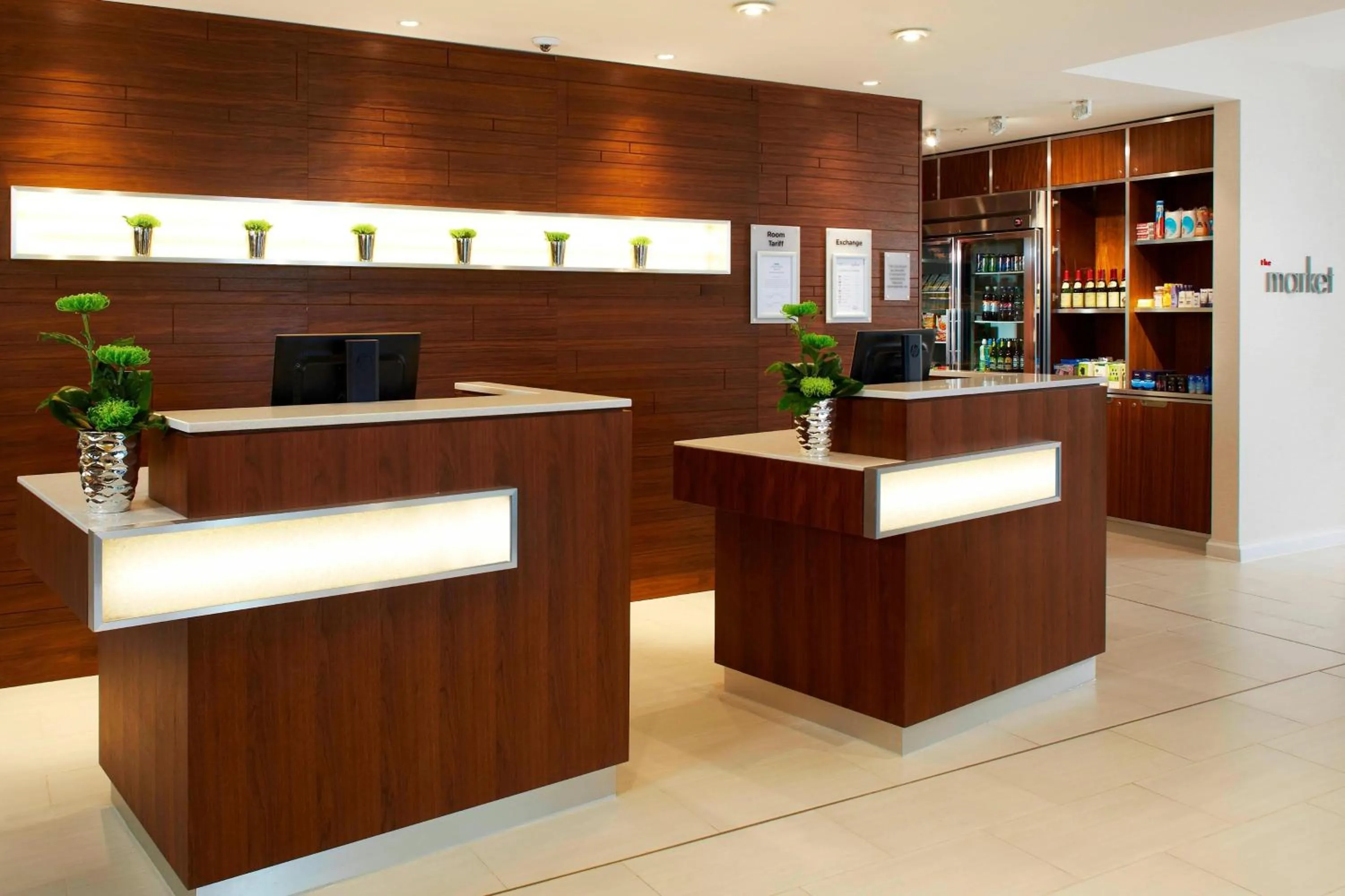 Lobby or reception in Courtyard by Marriott Aberdeen Airport
