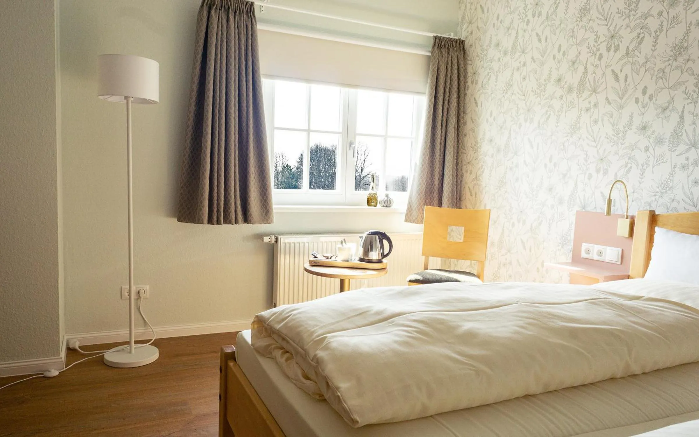 Photo of the whole room, Bed in Hotel Alter Kreisbahnhof