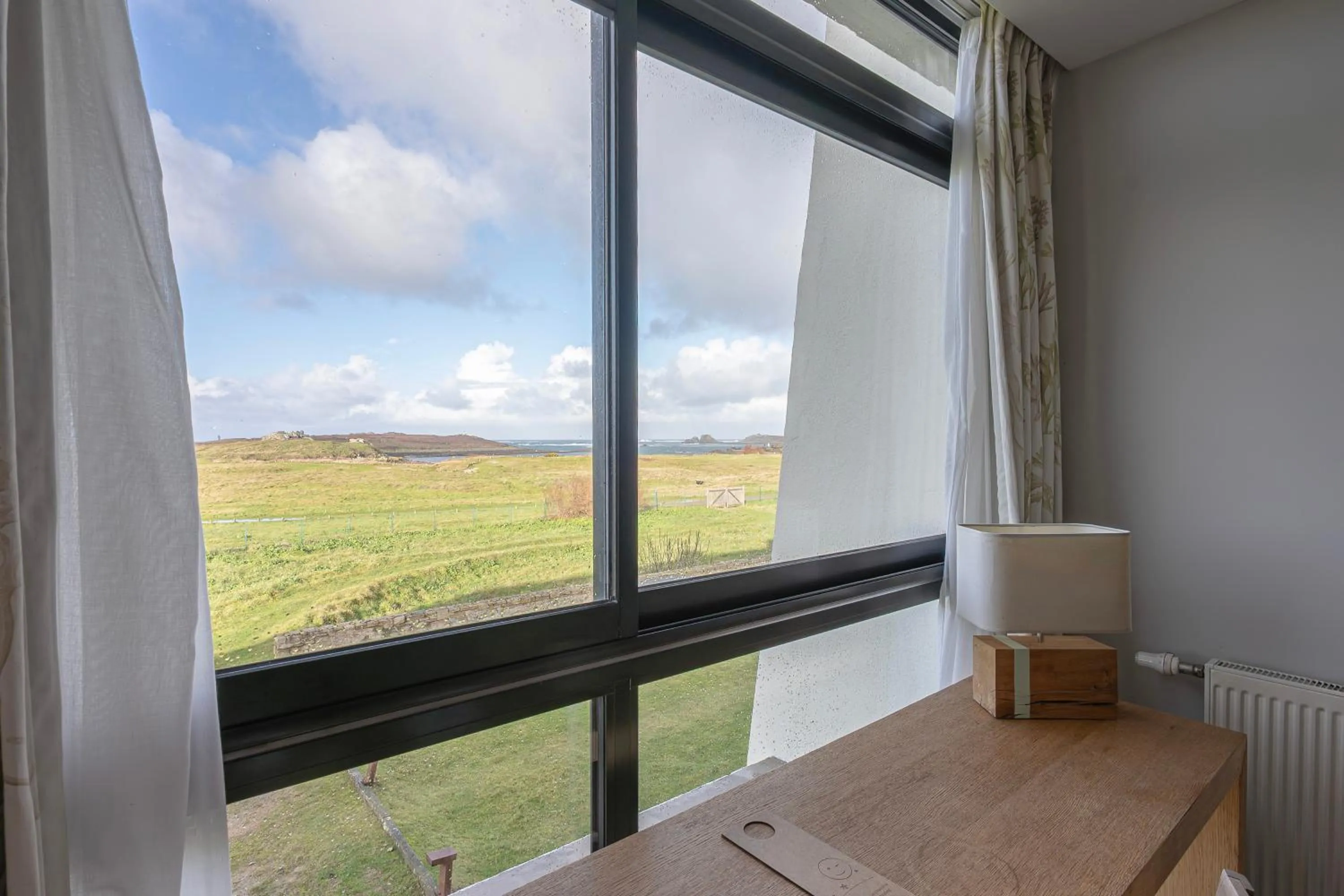 Sea view in Logis Le Château de Sable