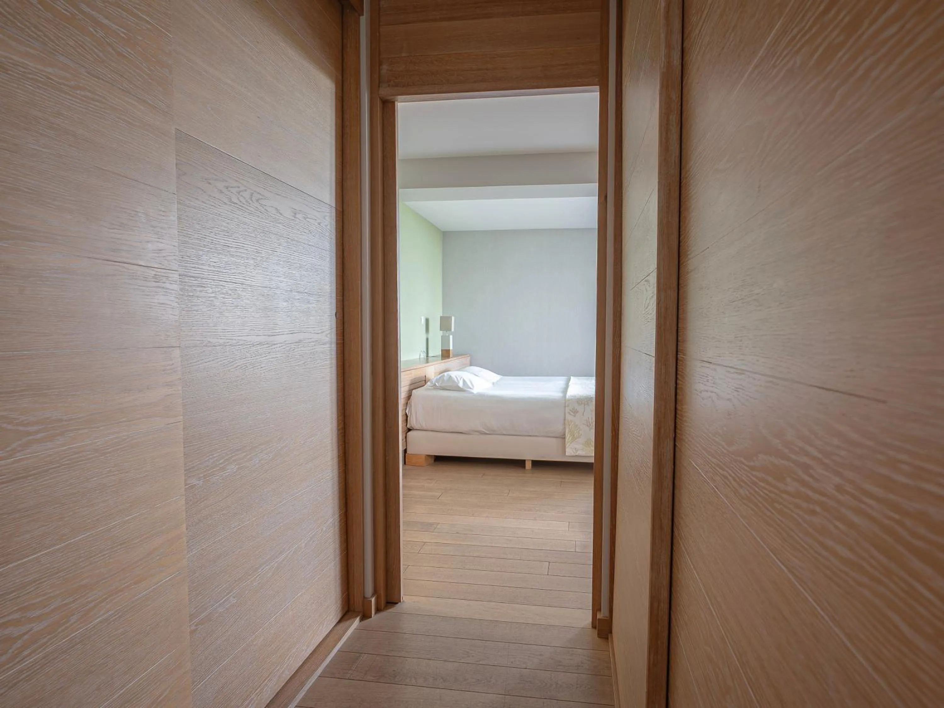 wardrobe, Bed in Logis Le Château de Sable