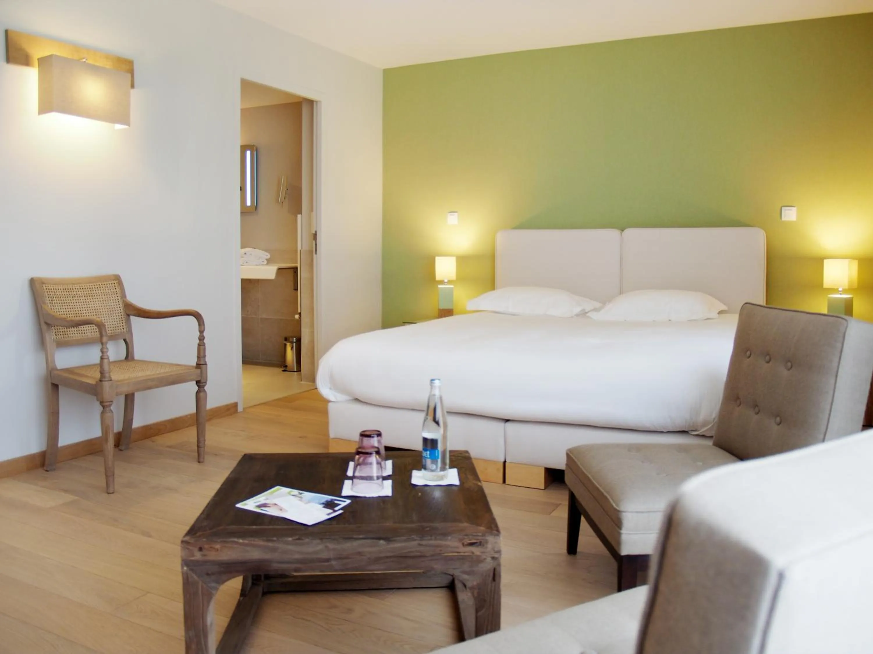 Bedroom, Bed in Logis Le Château de Sable