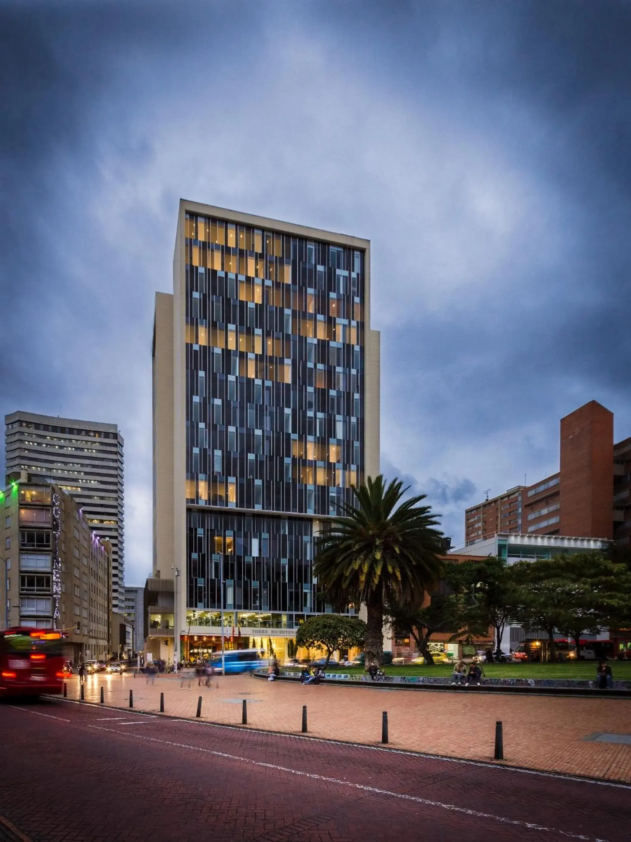 Facade/entrance in Hotel bh Bicentenario Facade/entrance in Hotel bh Bicentenario