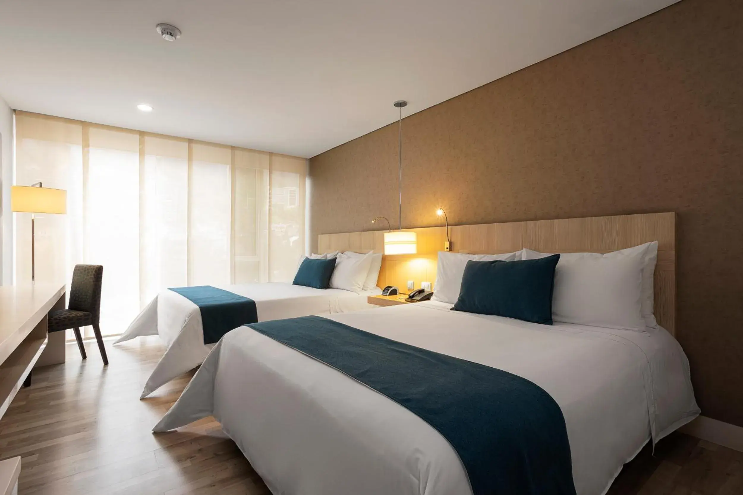 Photo of the whole room, Bed in Hotel bh Bicentenario Photo of the whole room, Bed in Hotel bh Bicentenario