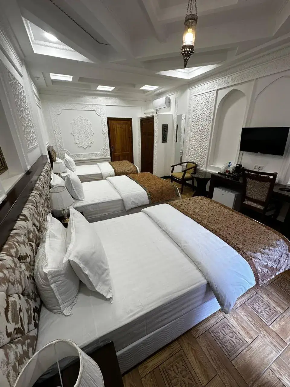 Comfort Triple Room - single occupancy in SHAHRISTAN Plaza Comfort Triple Room - single occupancy in SHAHRISTAN Plaza