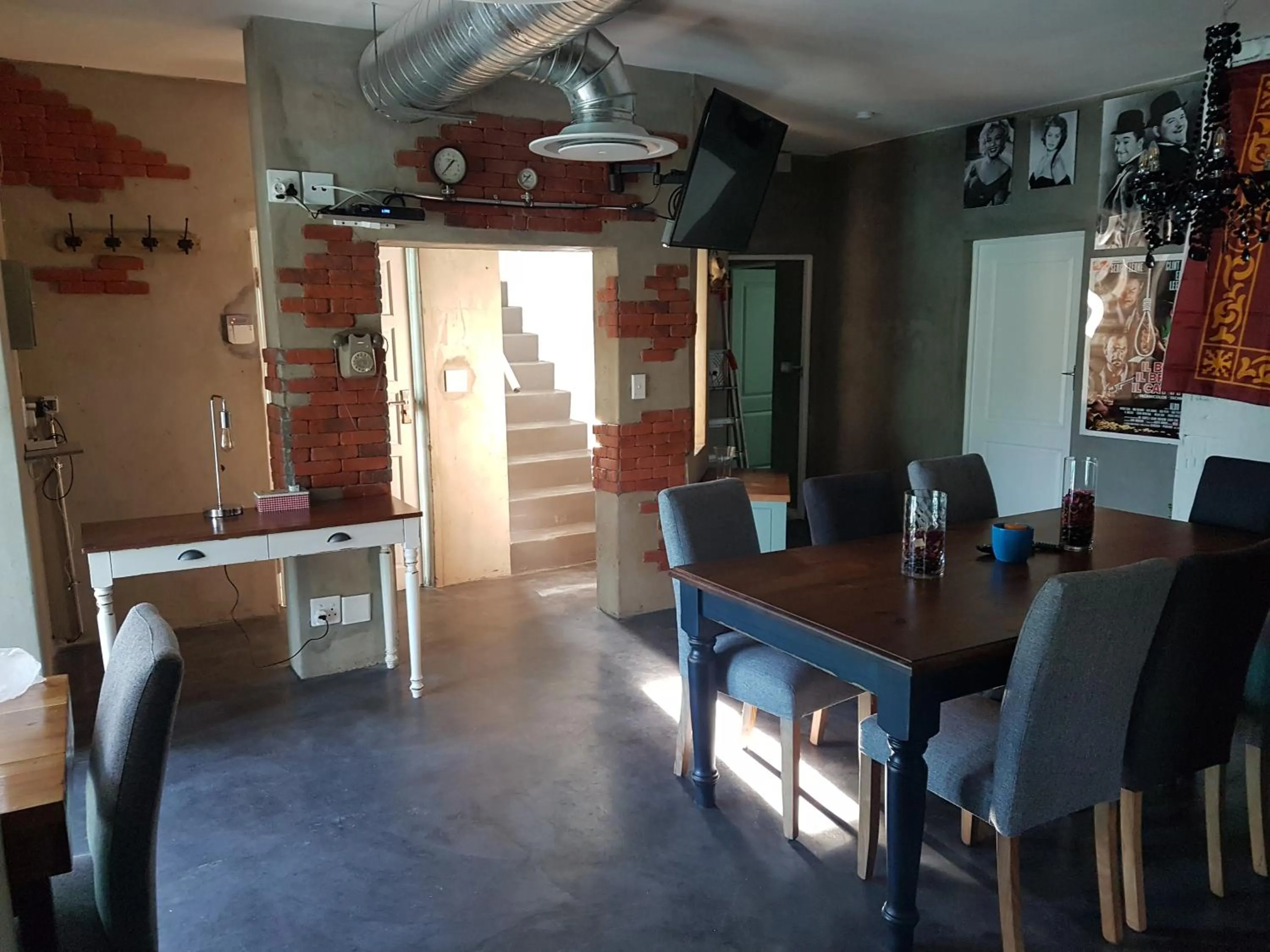 Lobby or reception in The Mountains