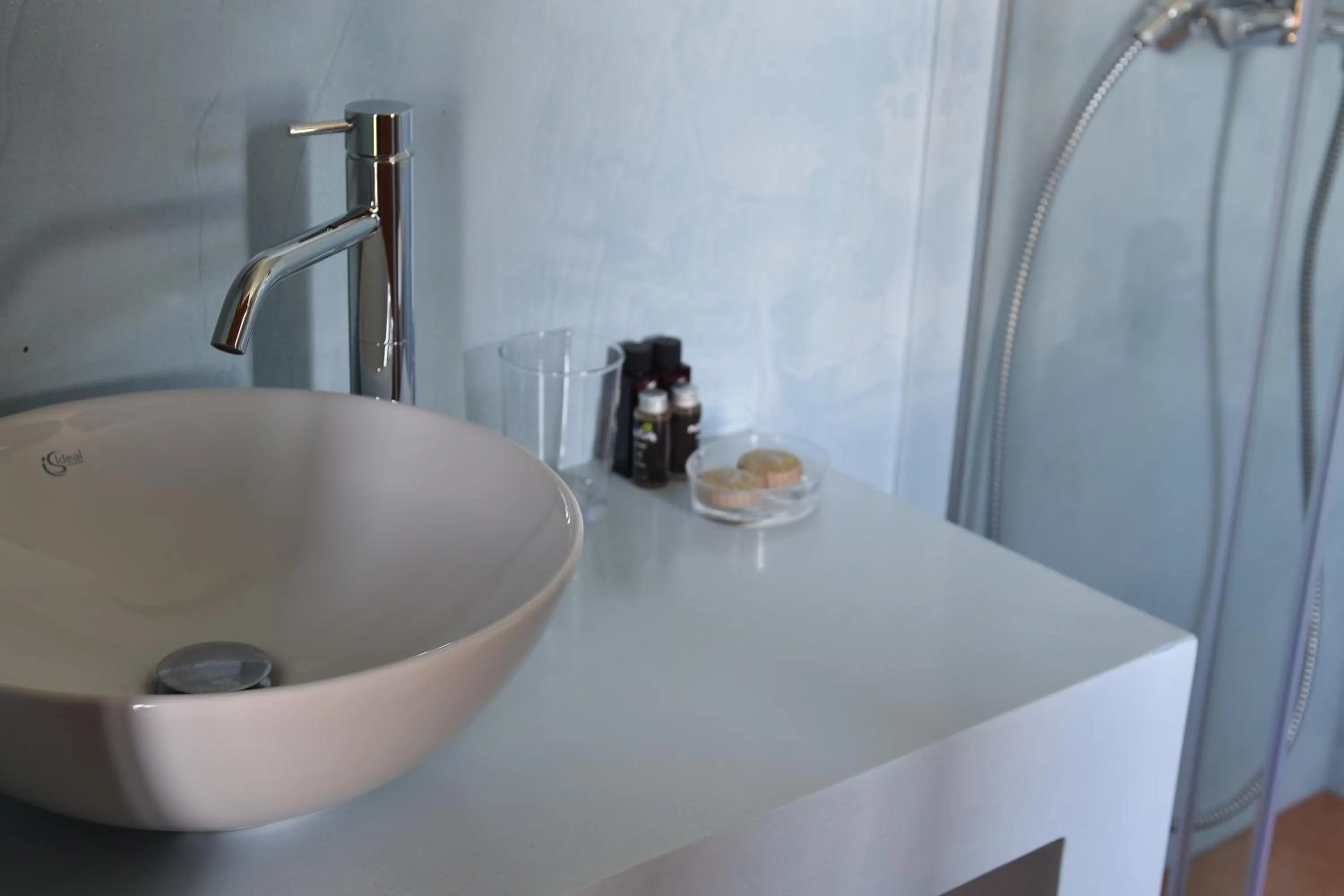 Bathroom in Great Mantineia