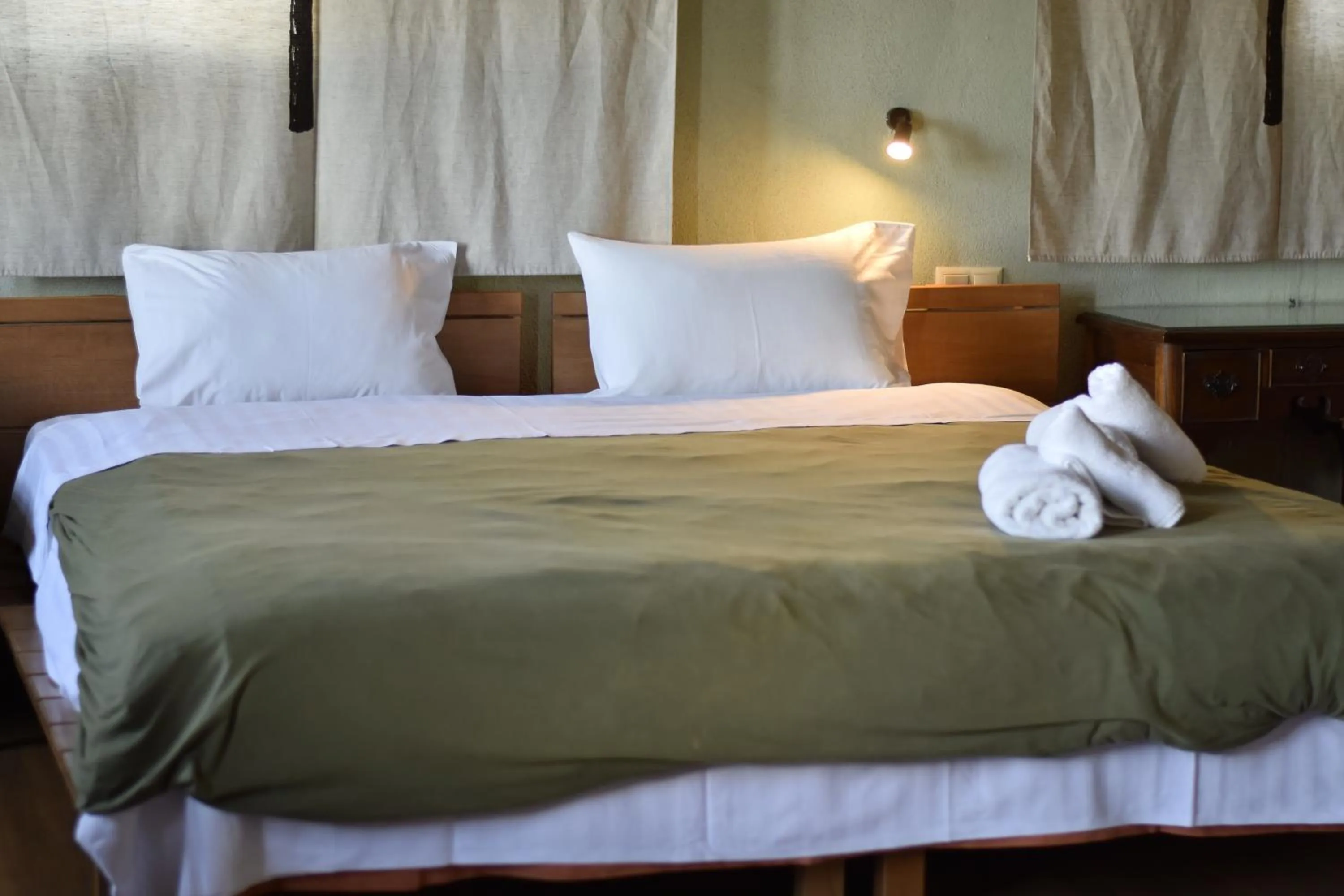 Bed in Great Mantineia