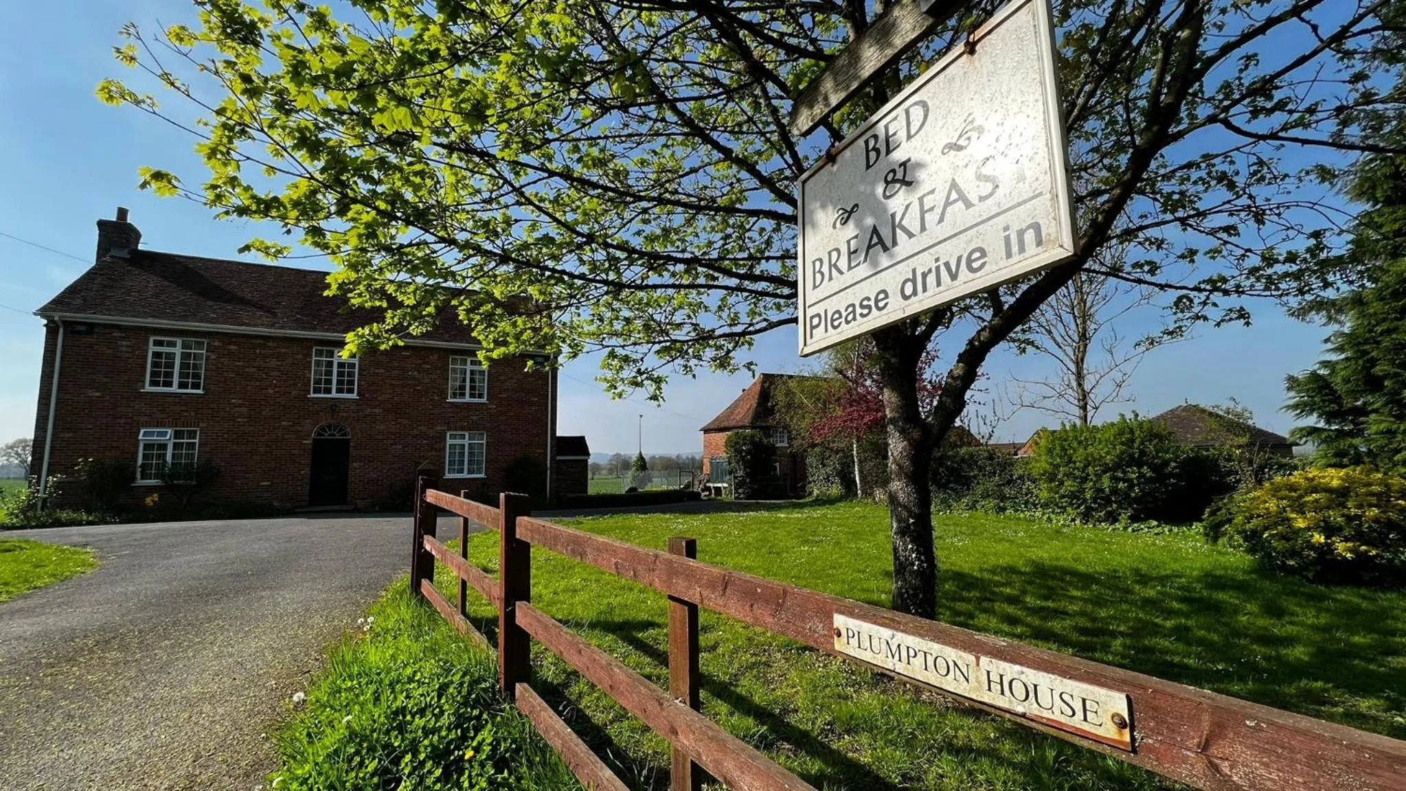 Plumpton House