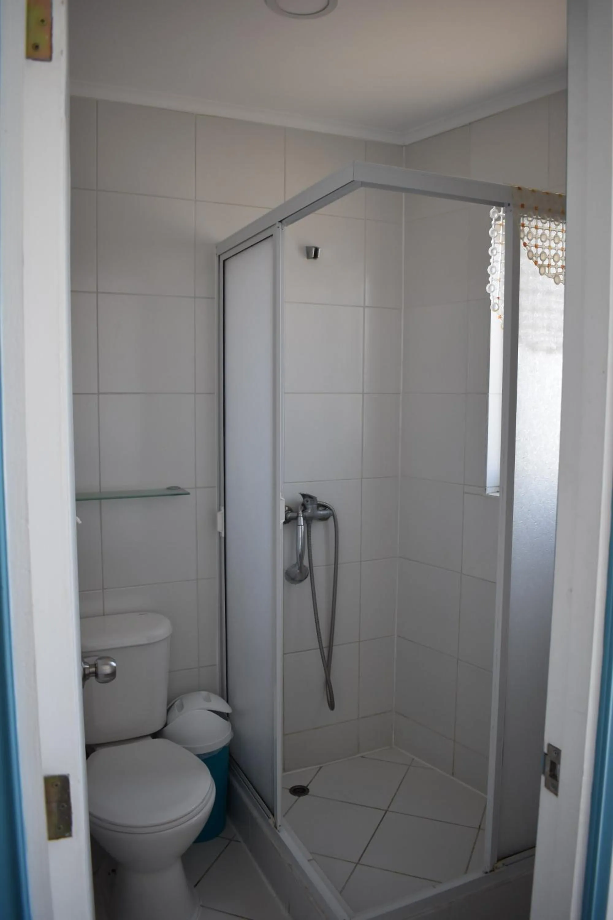 Shower in Bahía Luz Hostal