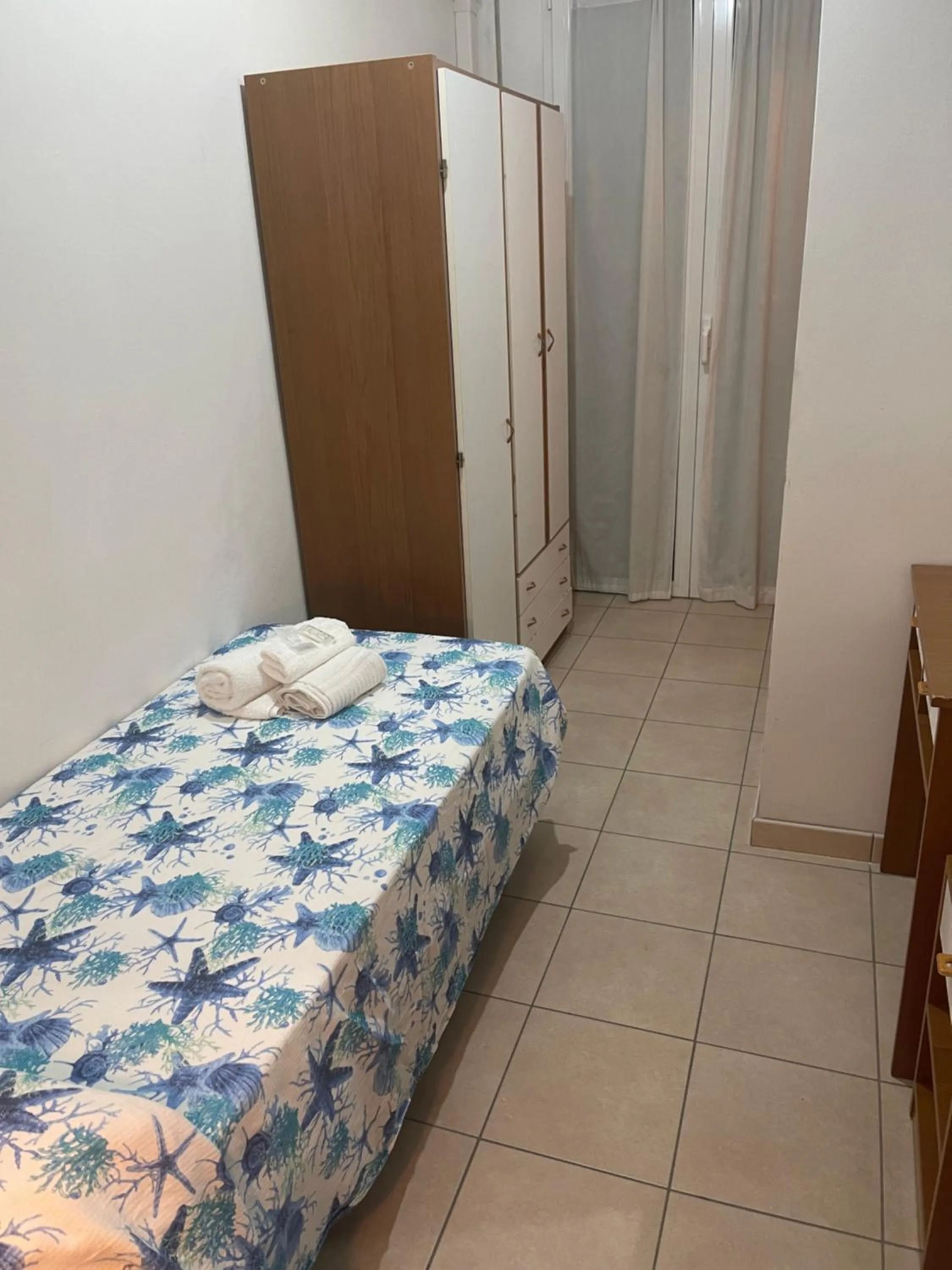 Bedroom, Bed in Hotel Vienna Rivazzurra