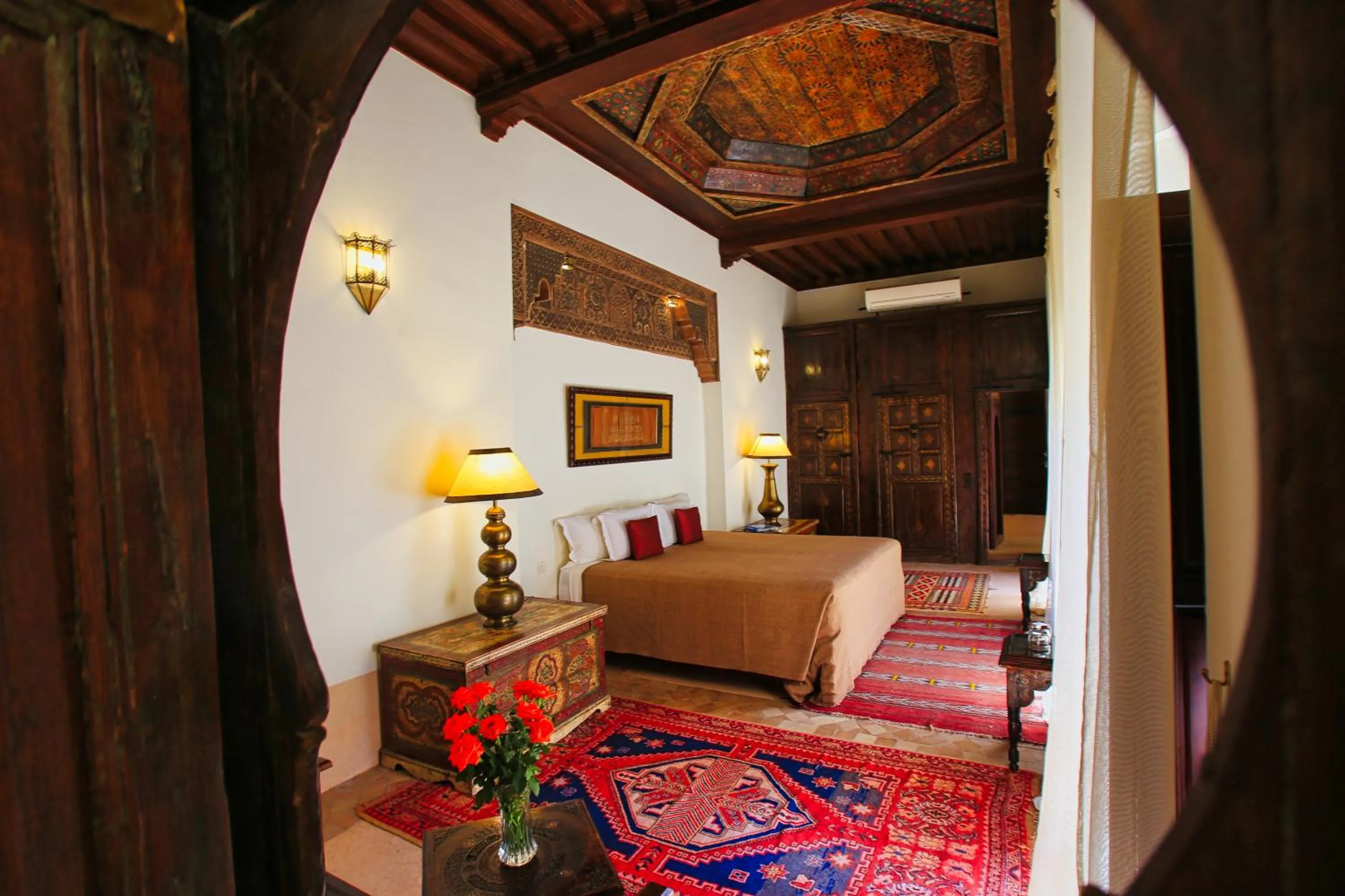 View (from property/room), Bed in Riad du Ciel Marrakech