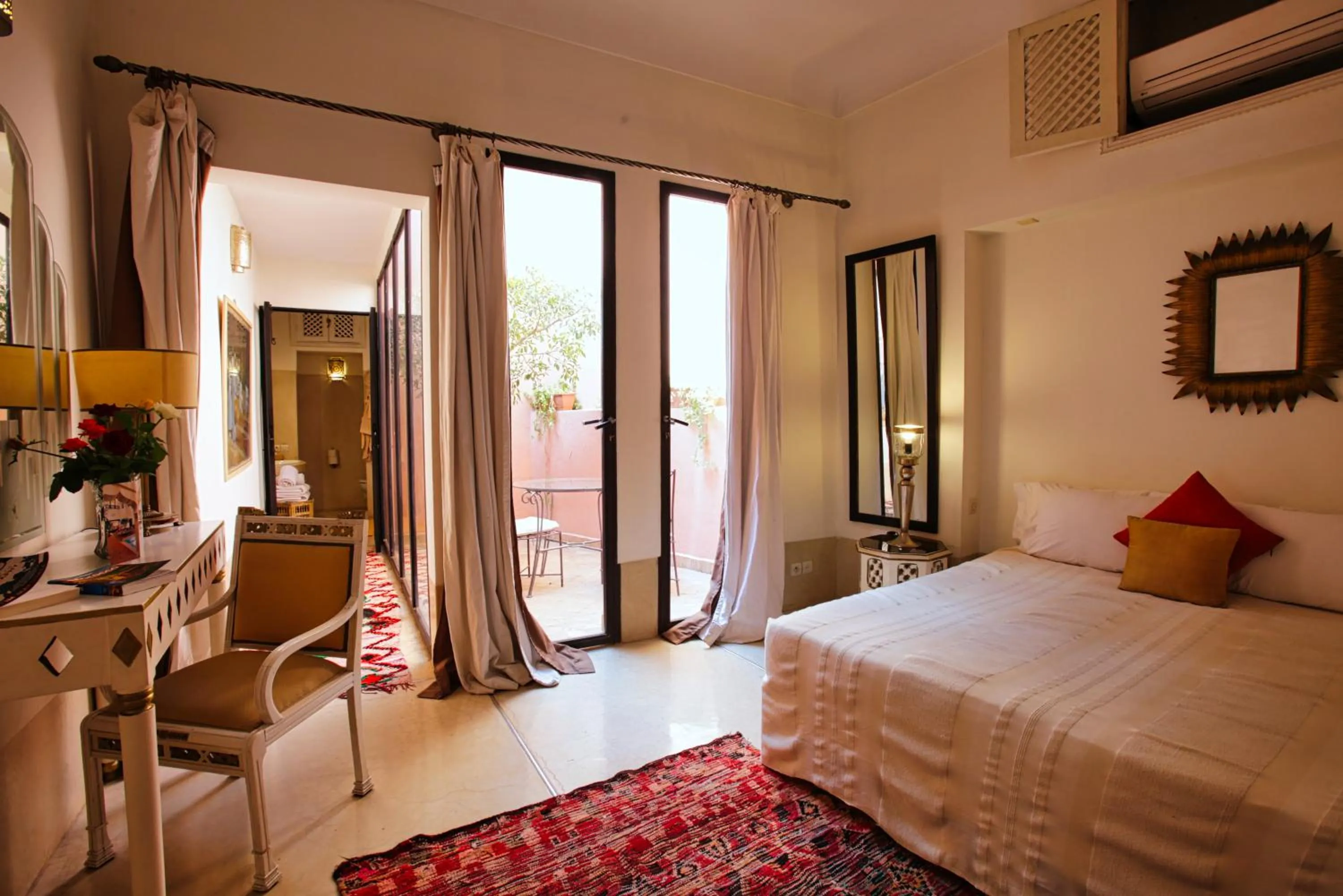 View (from property/room), Bed in Riad du Ciel Marrakech