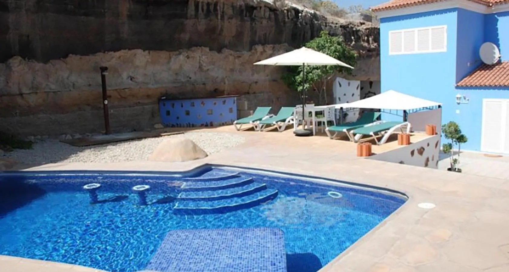 Swimming pool in Bed & Breakfast Tenerife