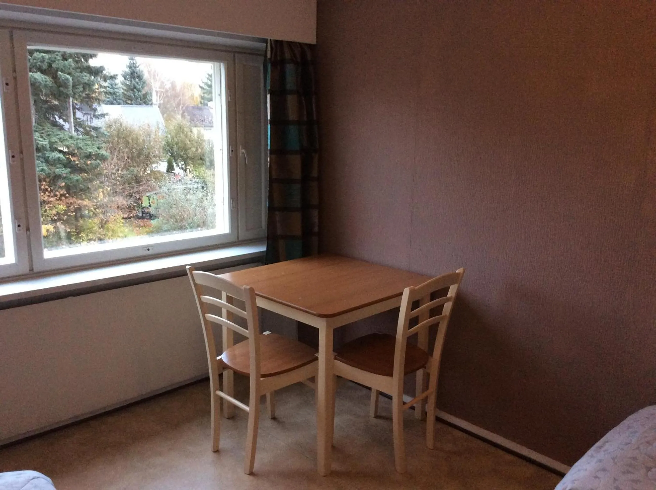 Photo of the whole room in Leo Hotelli