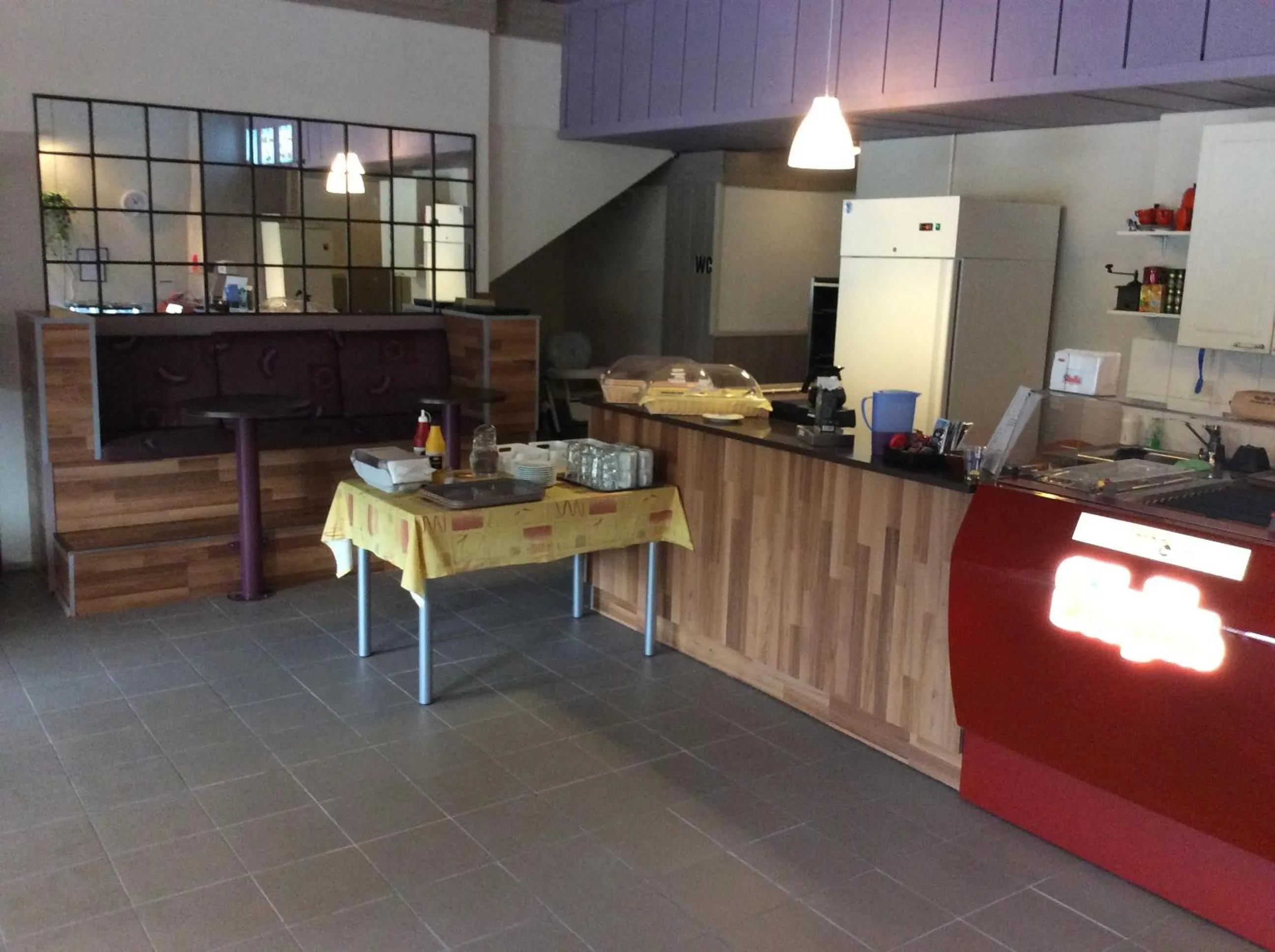 Dining area in Leo Hotelli