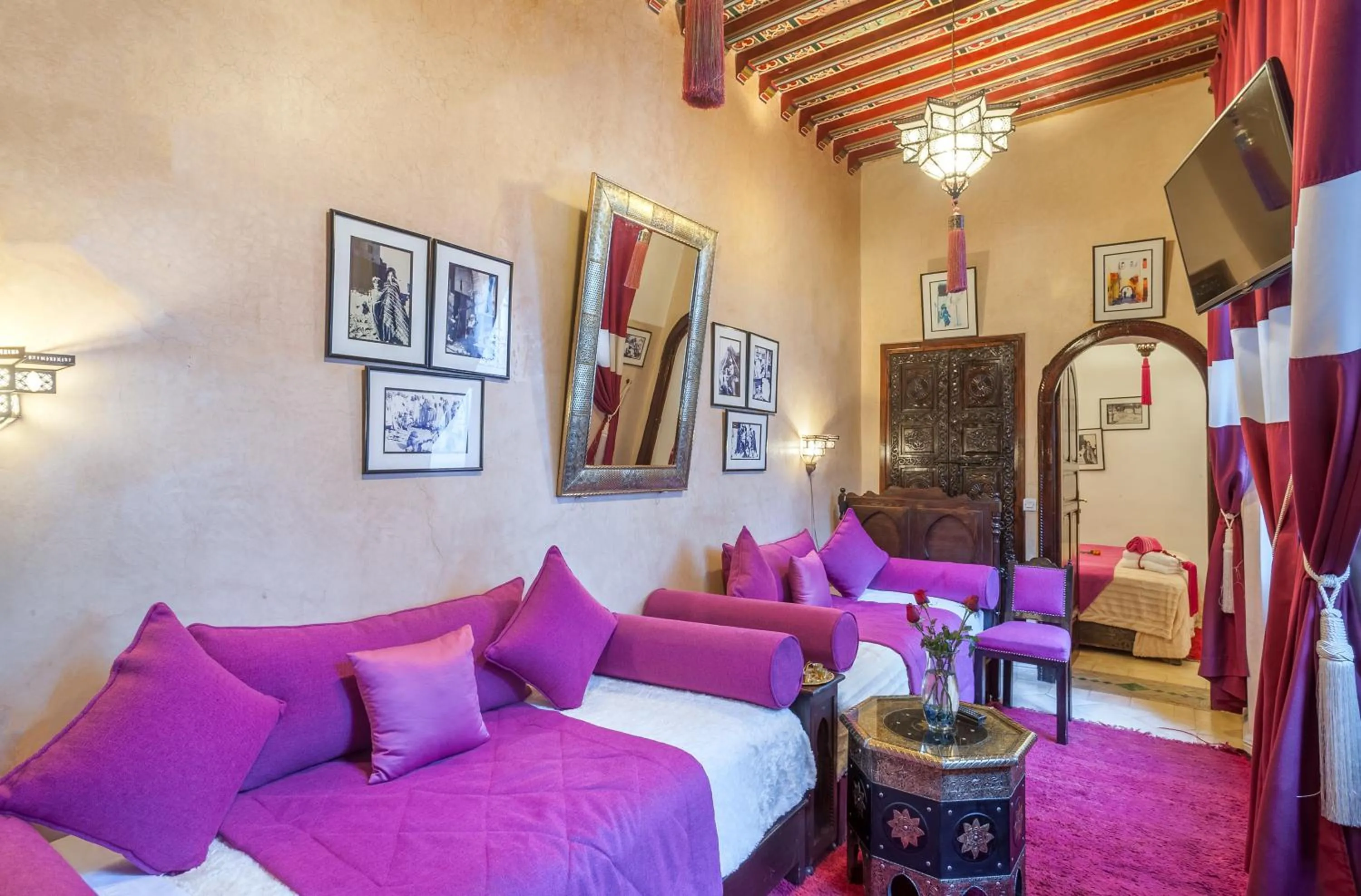 Photo of the whole room, Bed in Riad Anabel