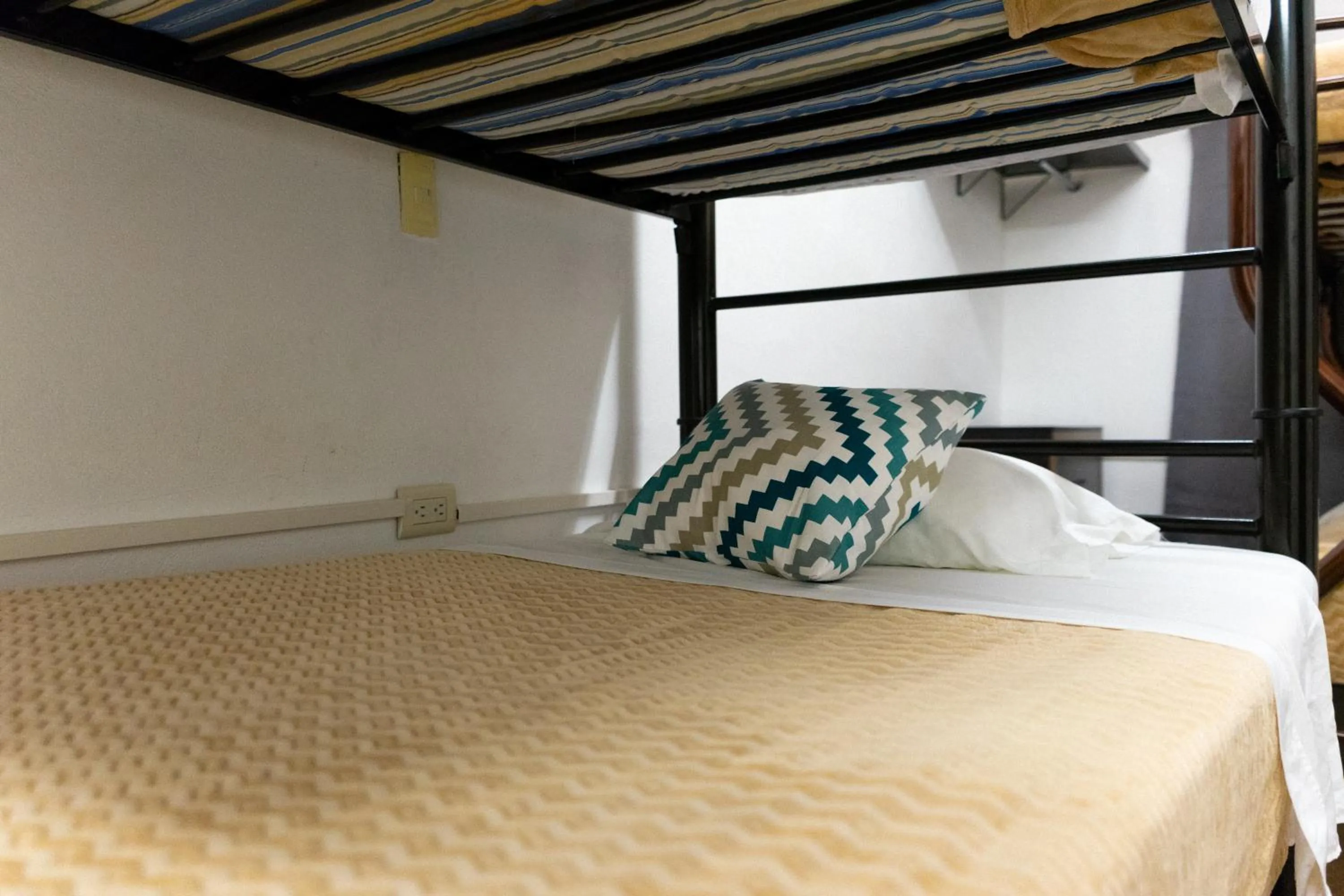 Bed in Suites Apodaca