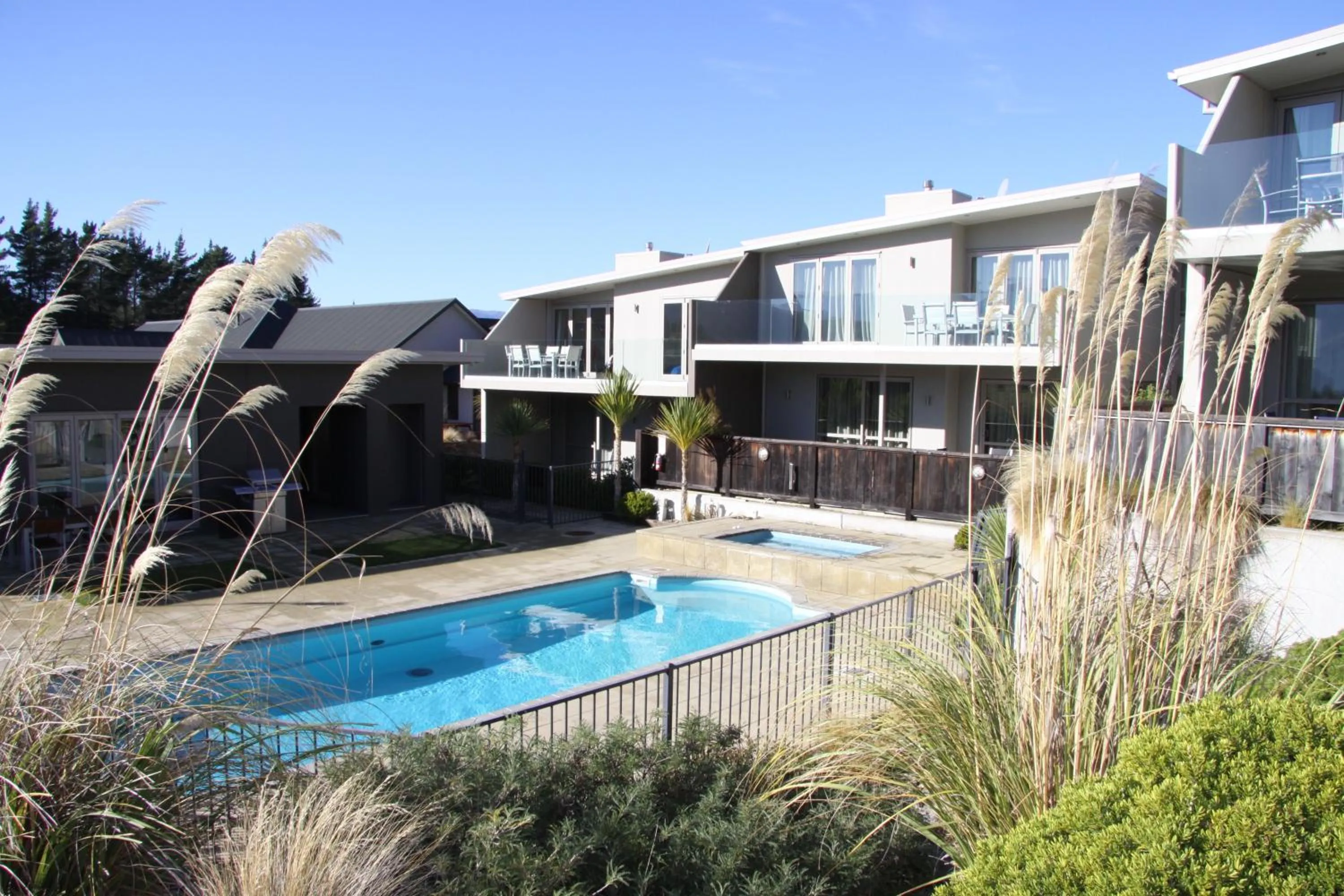 Swimming pool in Alpine Resort Wanaka THC Hotels and Resorts
