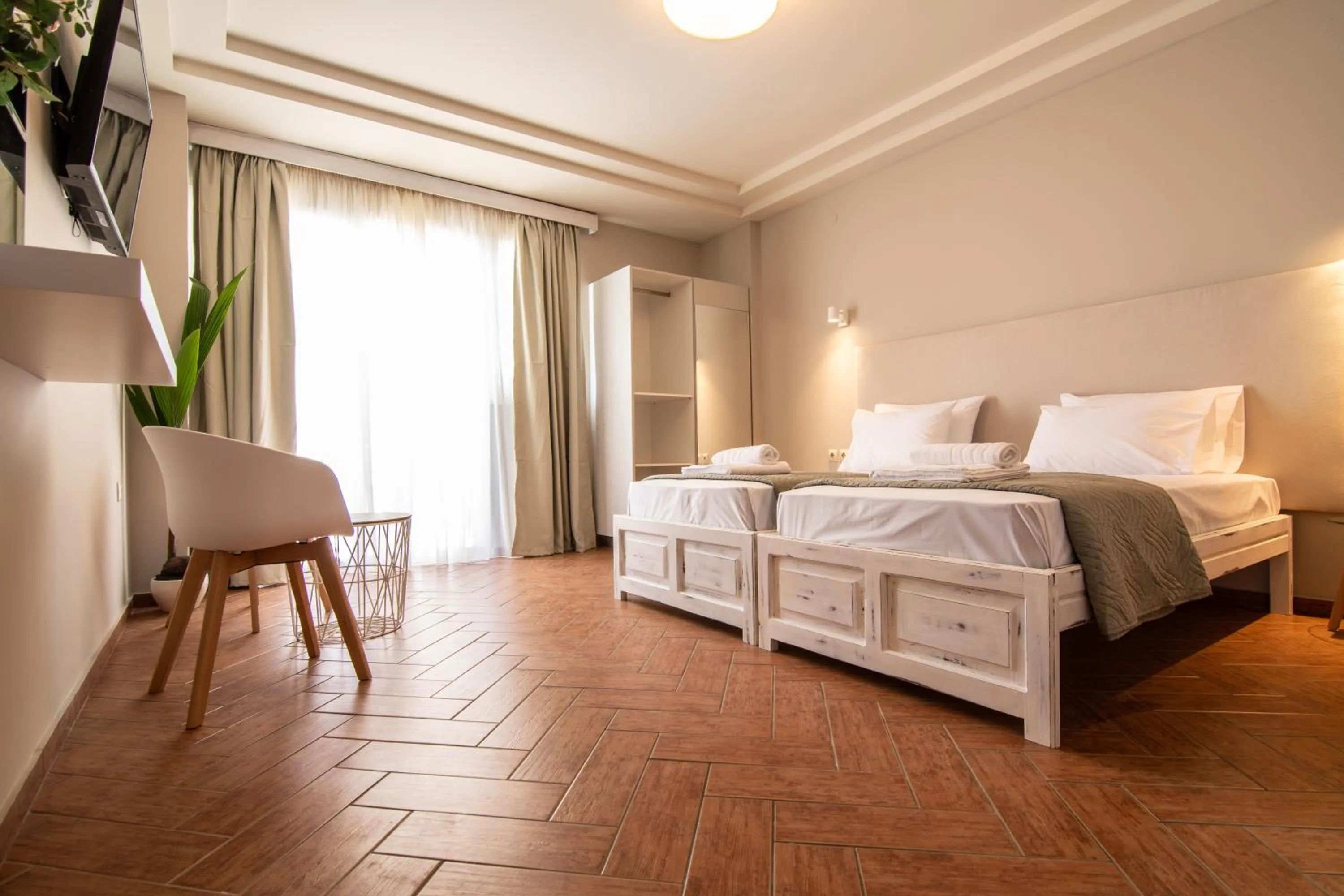 Photo of the whole room in Girogiali beach hotel - Adults only