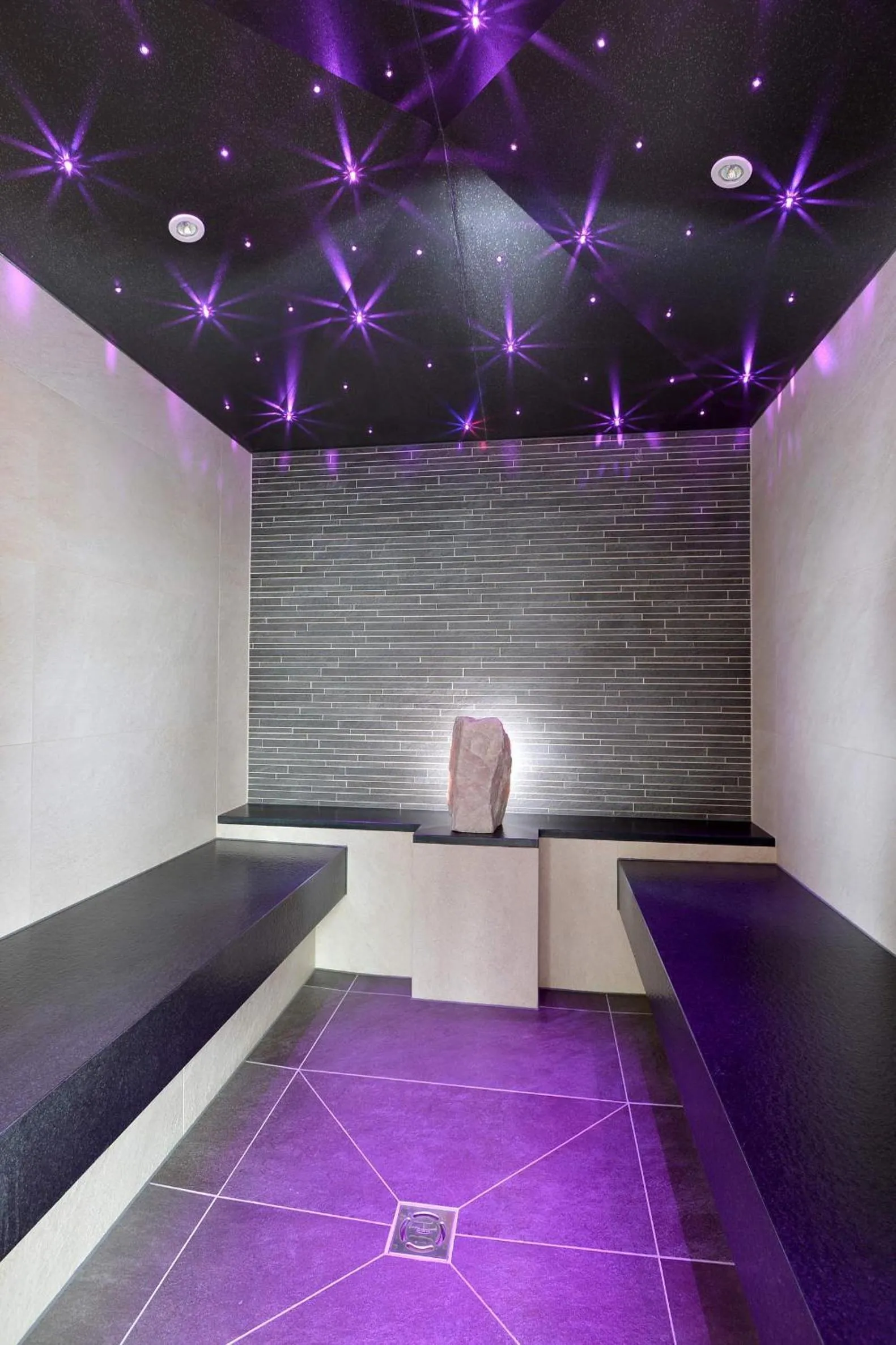 Steam room in Hotel Waldfriede - Der Logenplatz im Zillertal