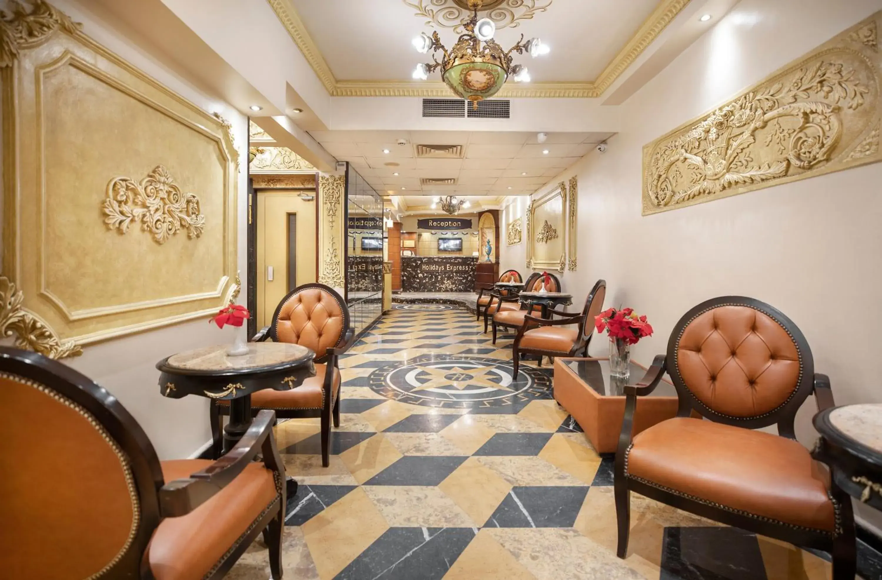 Lobby or reception in Holidays Express Hotel Lobby or reception in Holidays Express Hotel