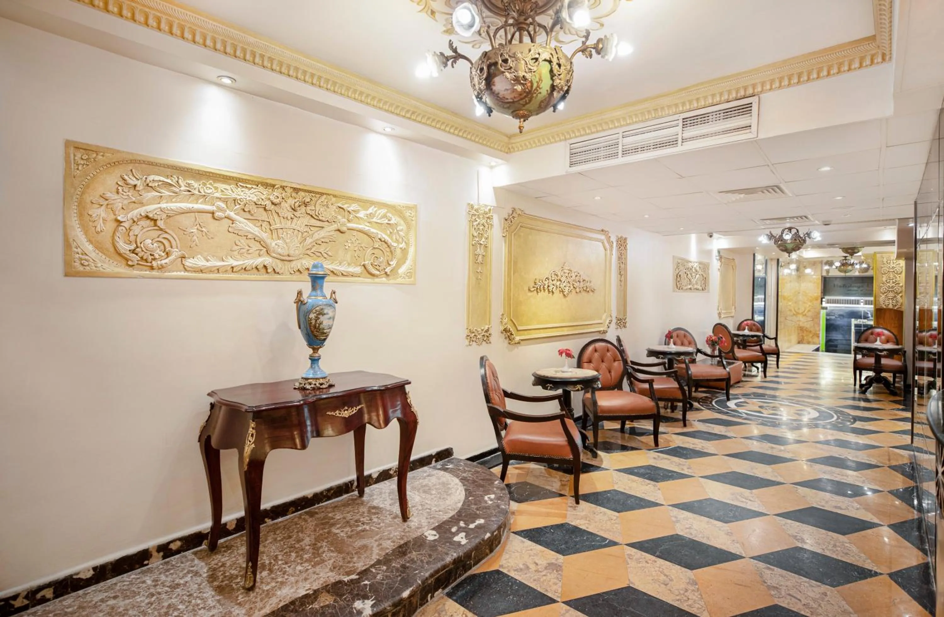 Lobby or reception in Holidays Express Hotel