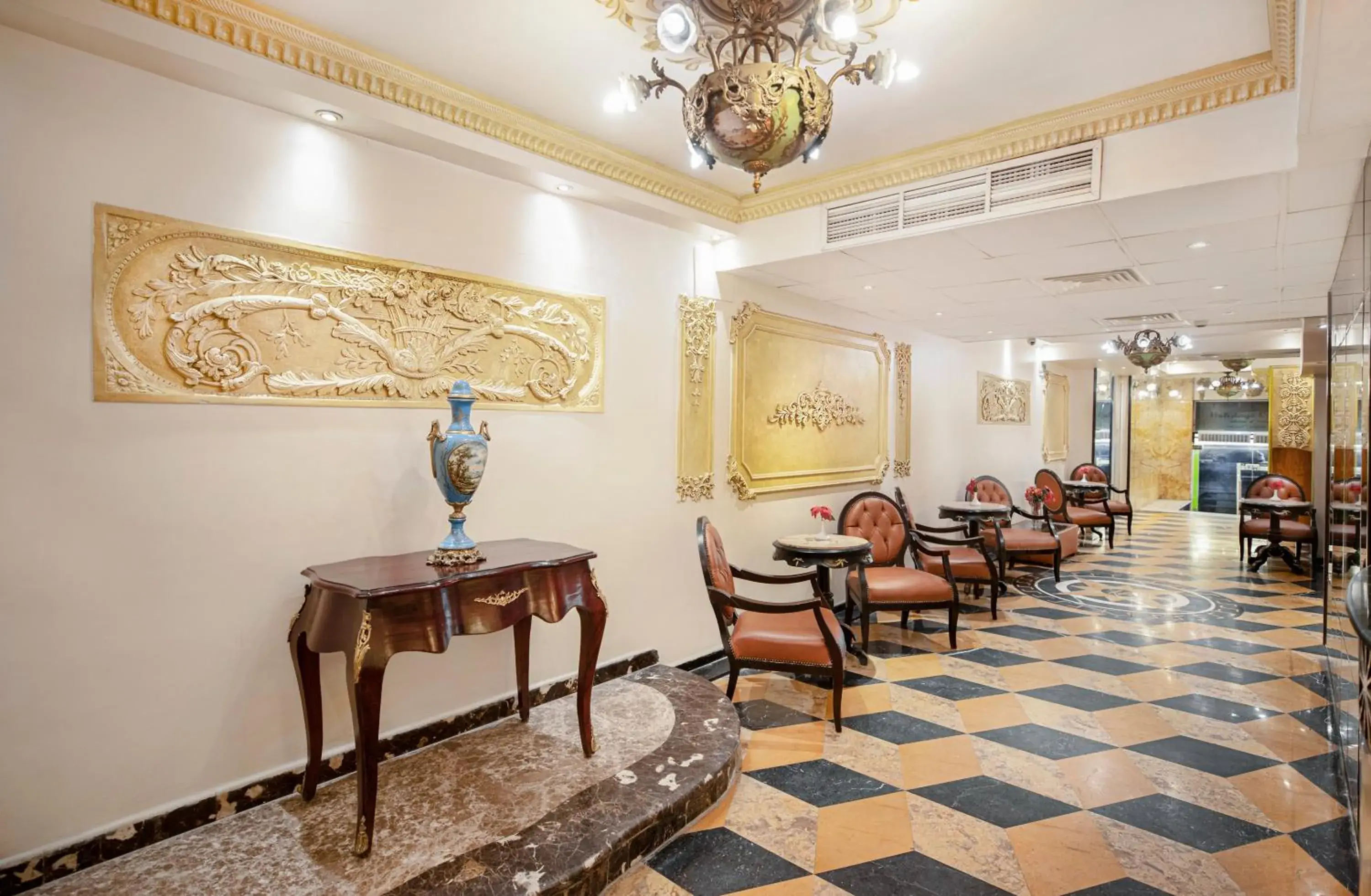 Lobby or reception in Holidays Express Hotel Lobby or reception in Holidays Express Hotel