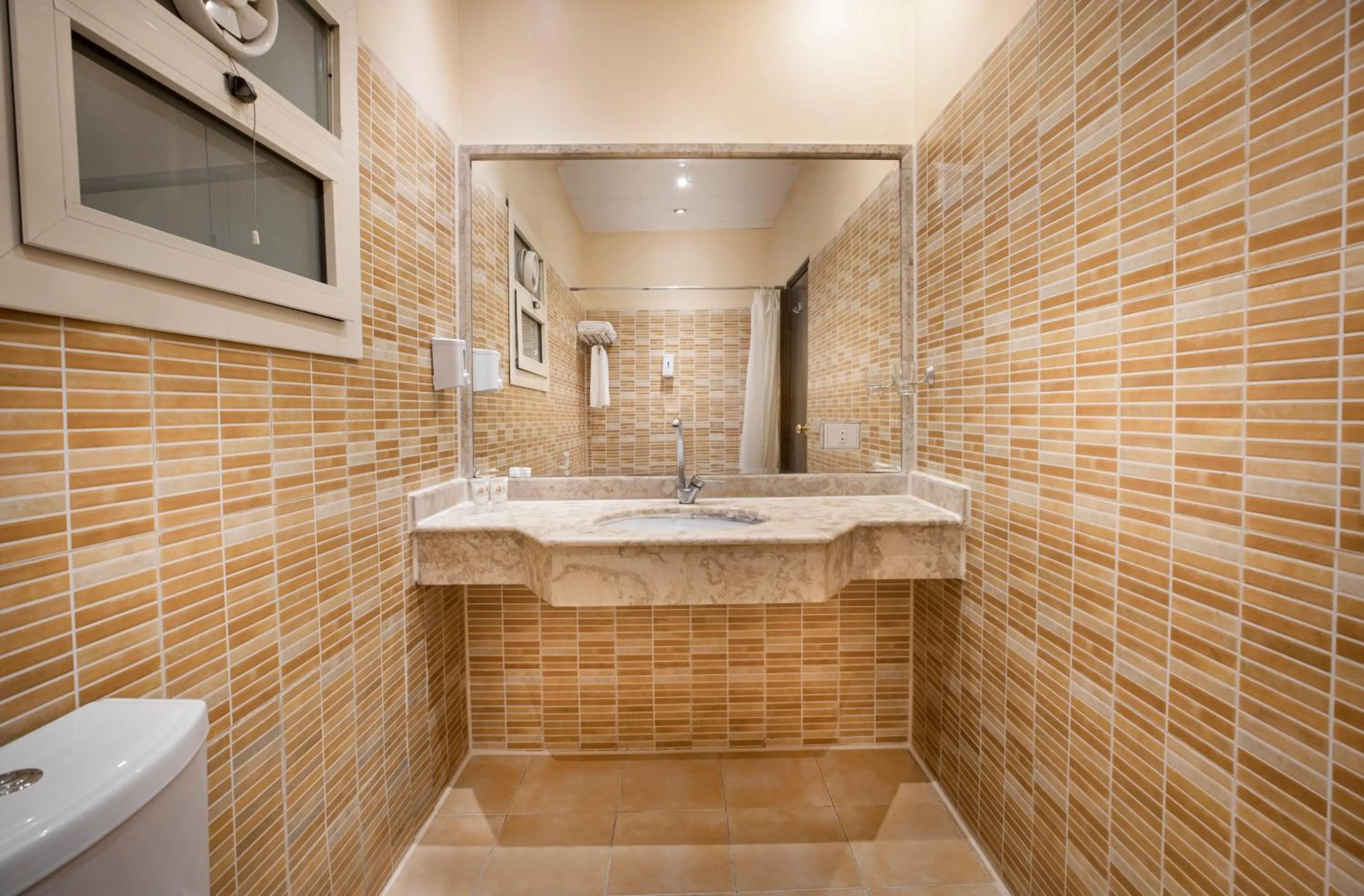 Bathroom in Holidays Express Hotel