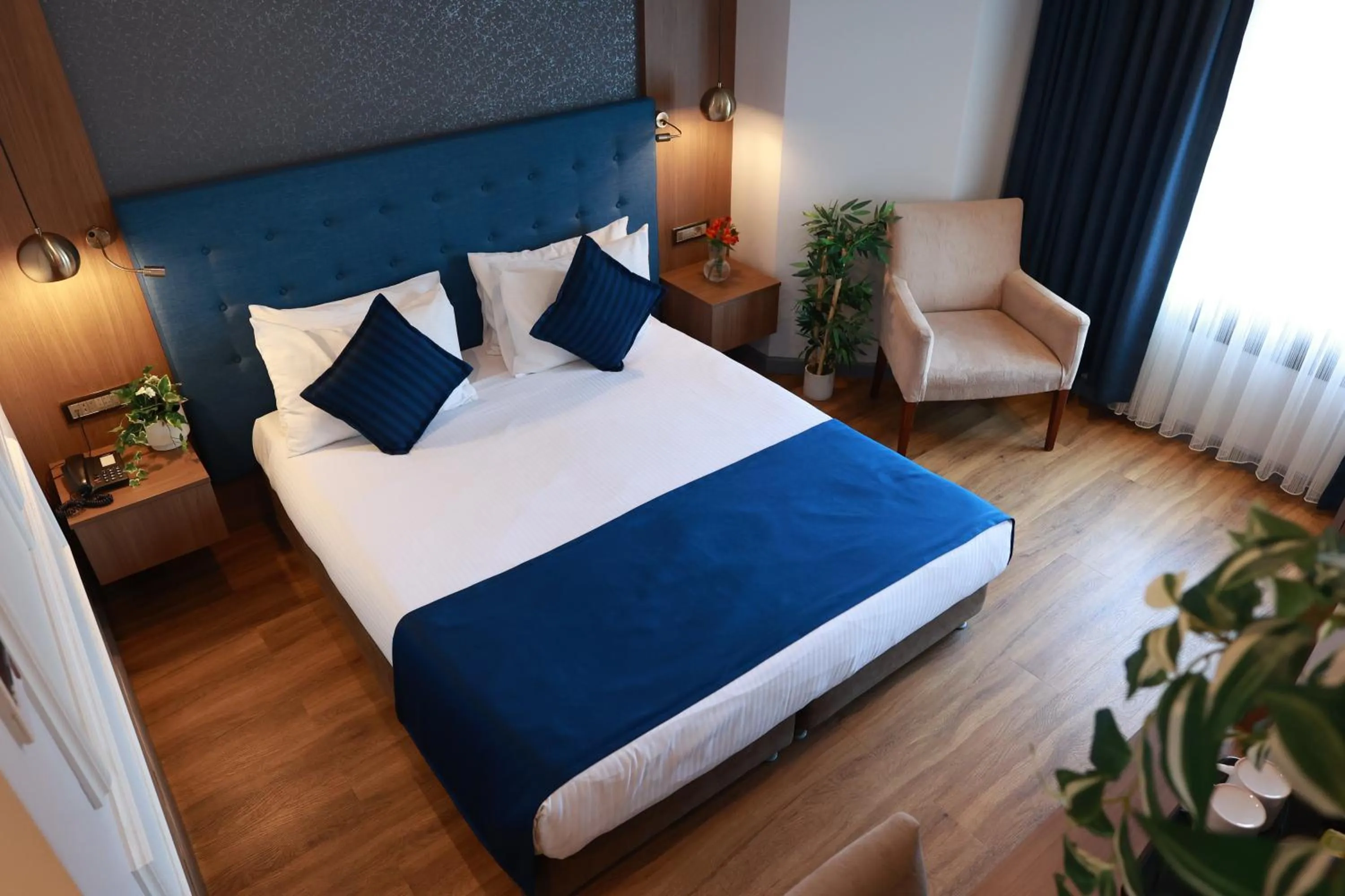 Photo of the whole room, Bed in Nova Plaza Crystal Hotel & Spa