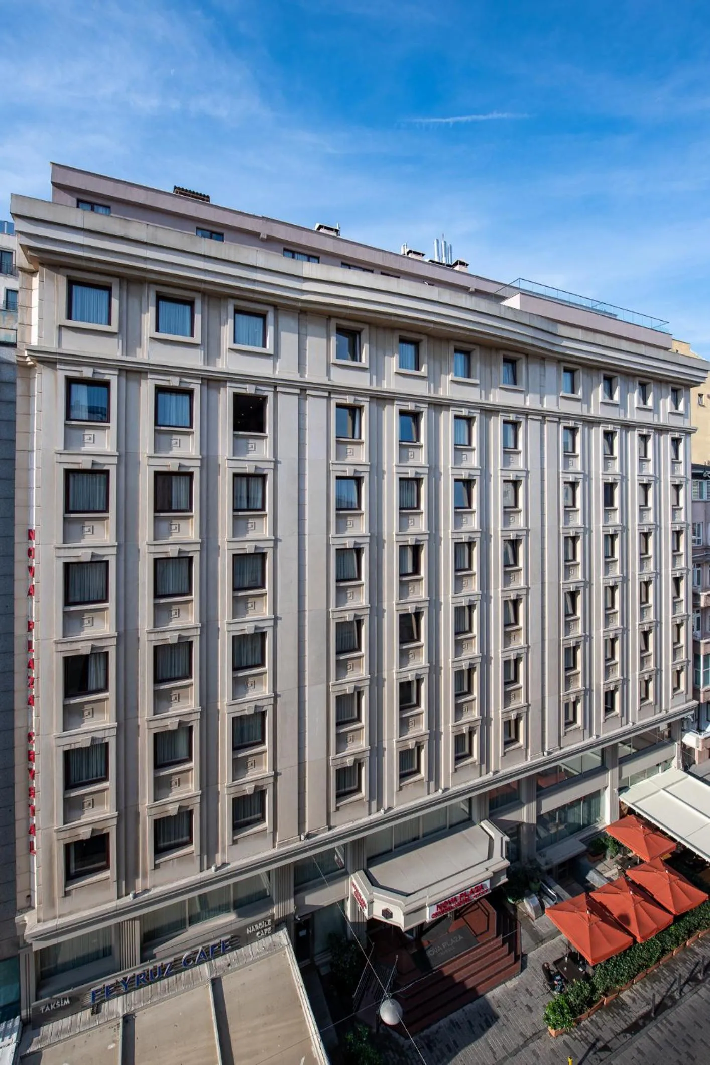 Property building in Nova Plaza Crystal Hotel & Spa