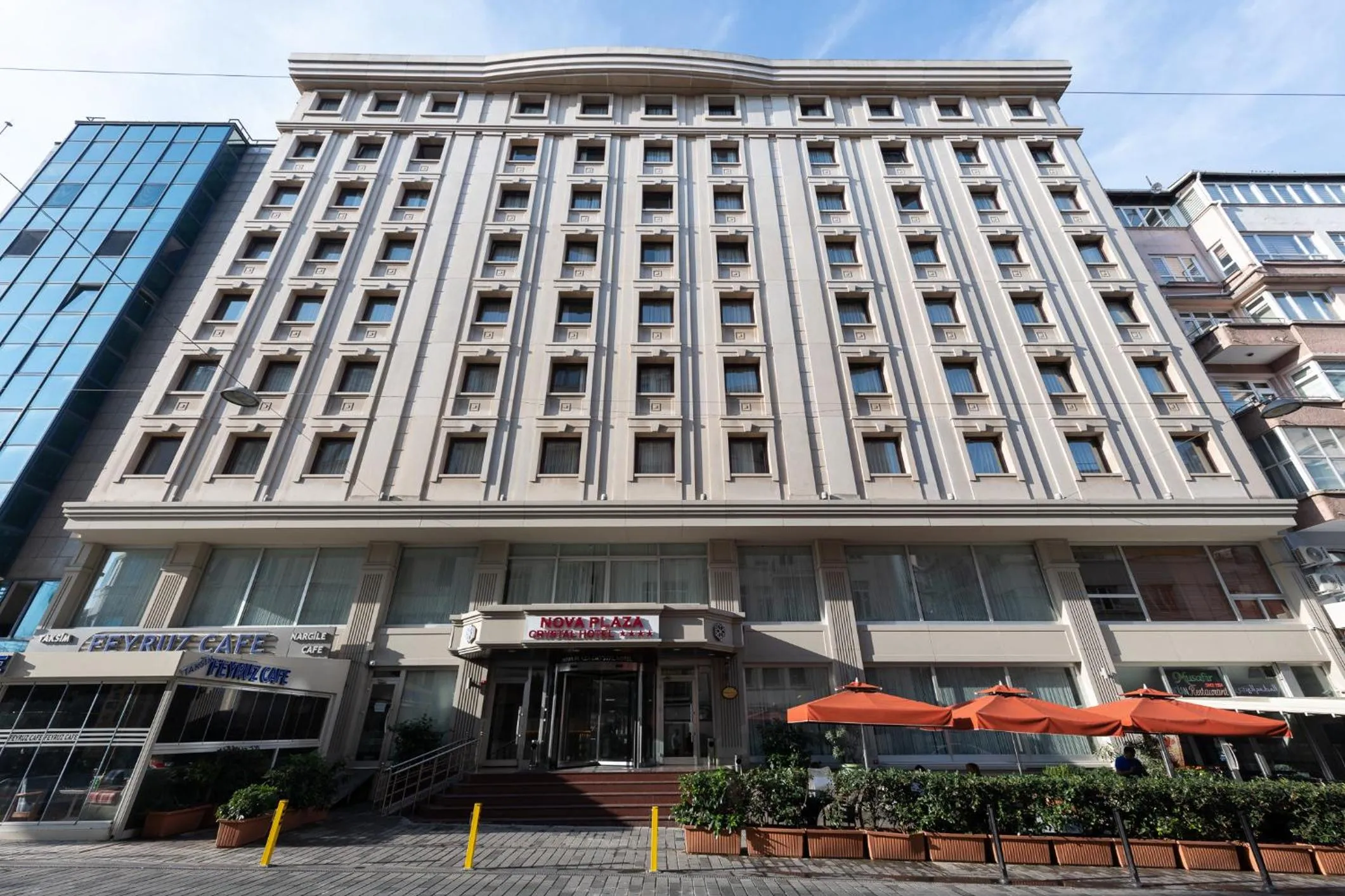 Property building in Nova Plaza Crystal Hotel & Spa